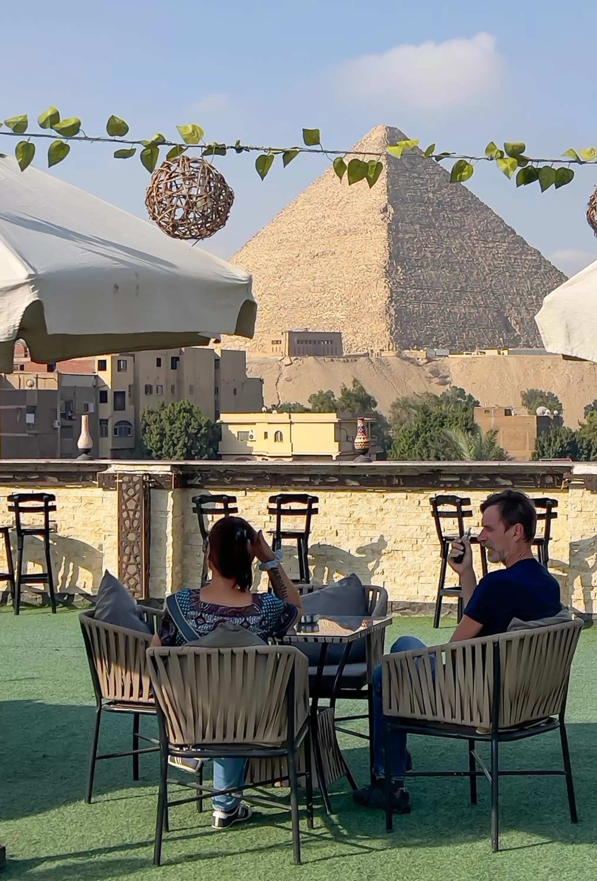 Day in King Cheops Inn - Pyramid View