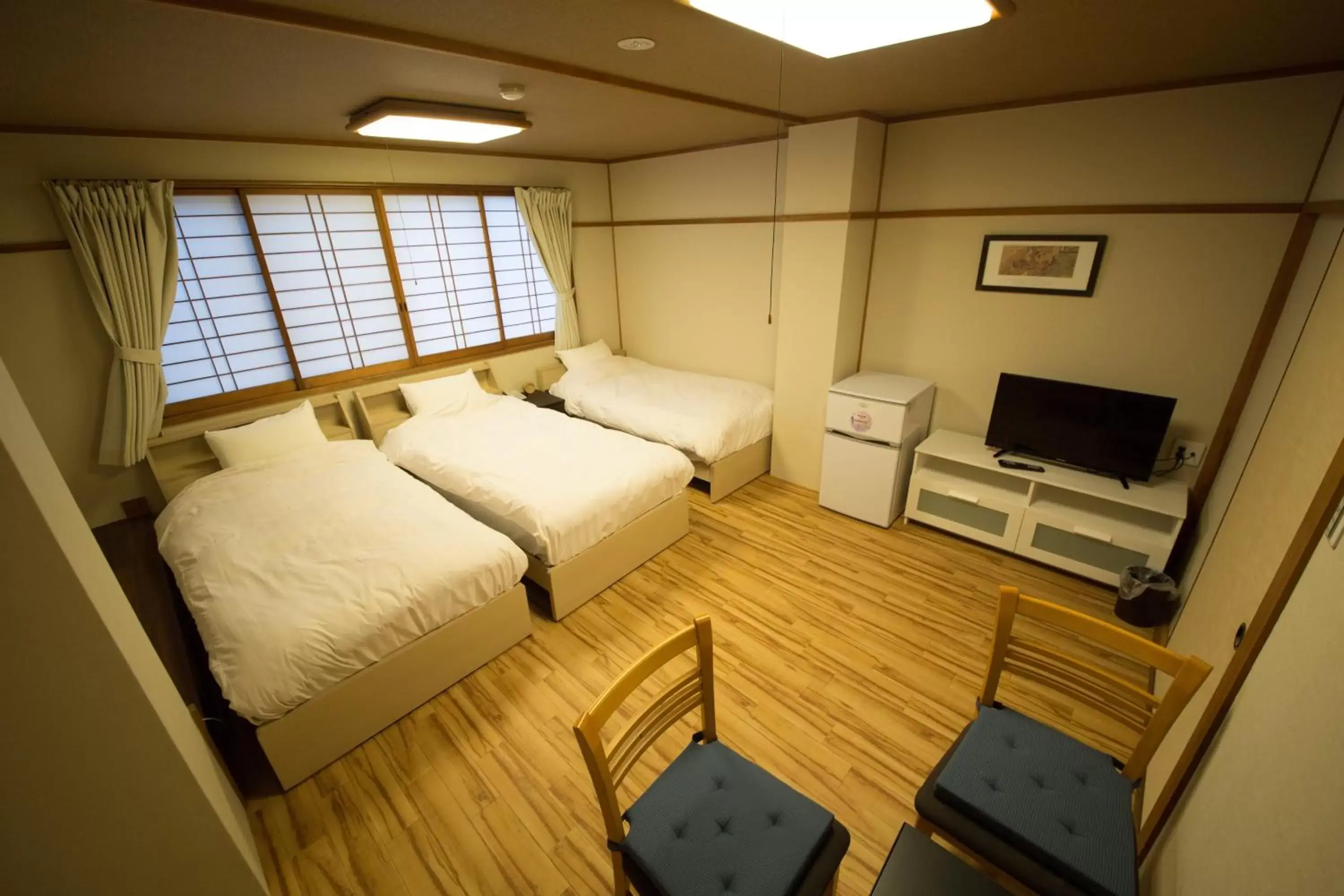 Bedroom, Bed in City Kaigetsu