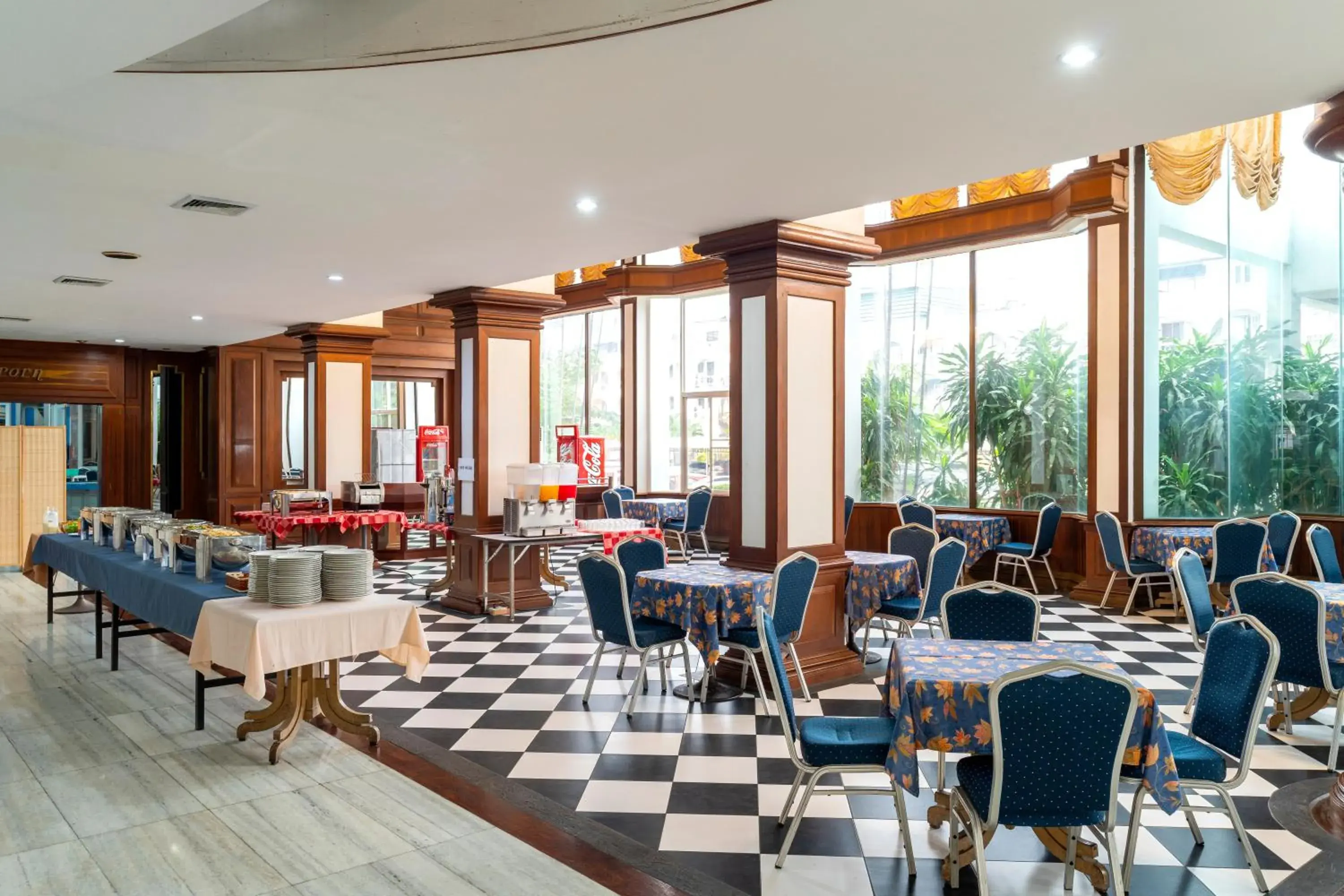 Restaurant/places to eat in Welcome Plaza Hotel Pattaya Restaurant/places to eat in Welcome Plaza Hotel Pattaya