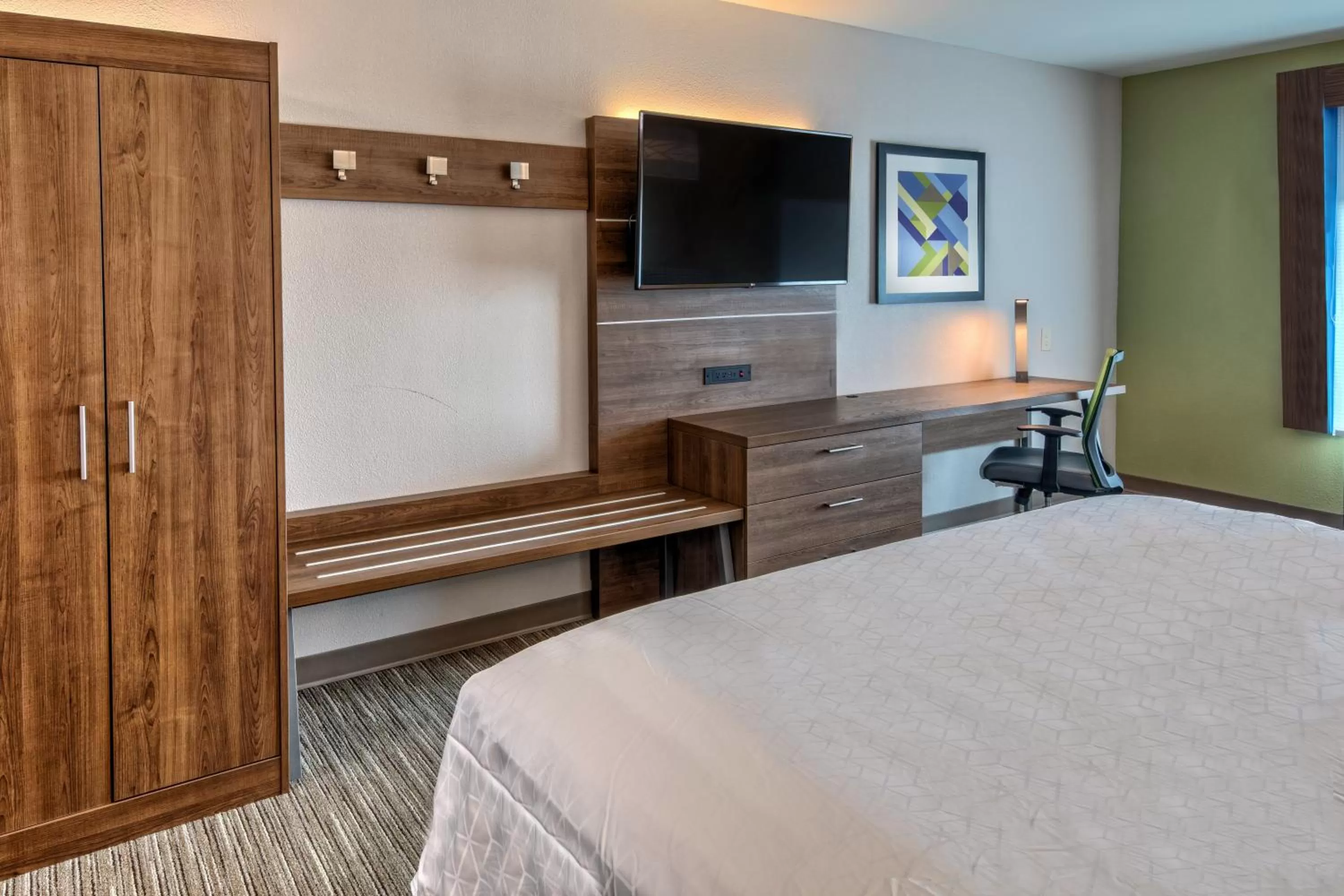 King Room - Non-Smoking in Holiday Inn Express Hotel & Suites Memphis Southwind, an IHG Hotel