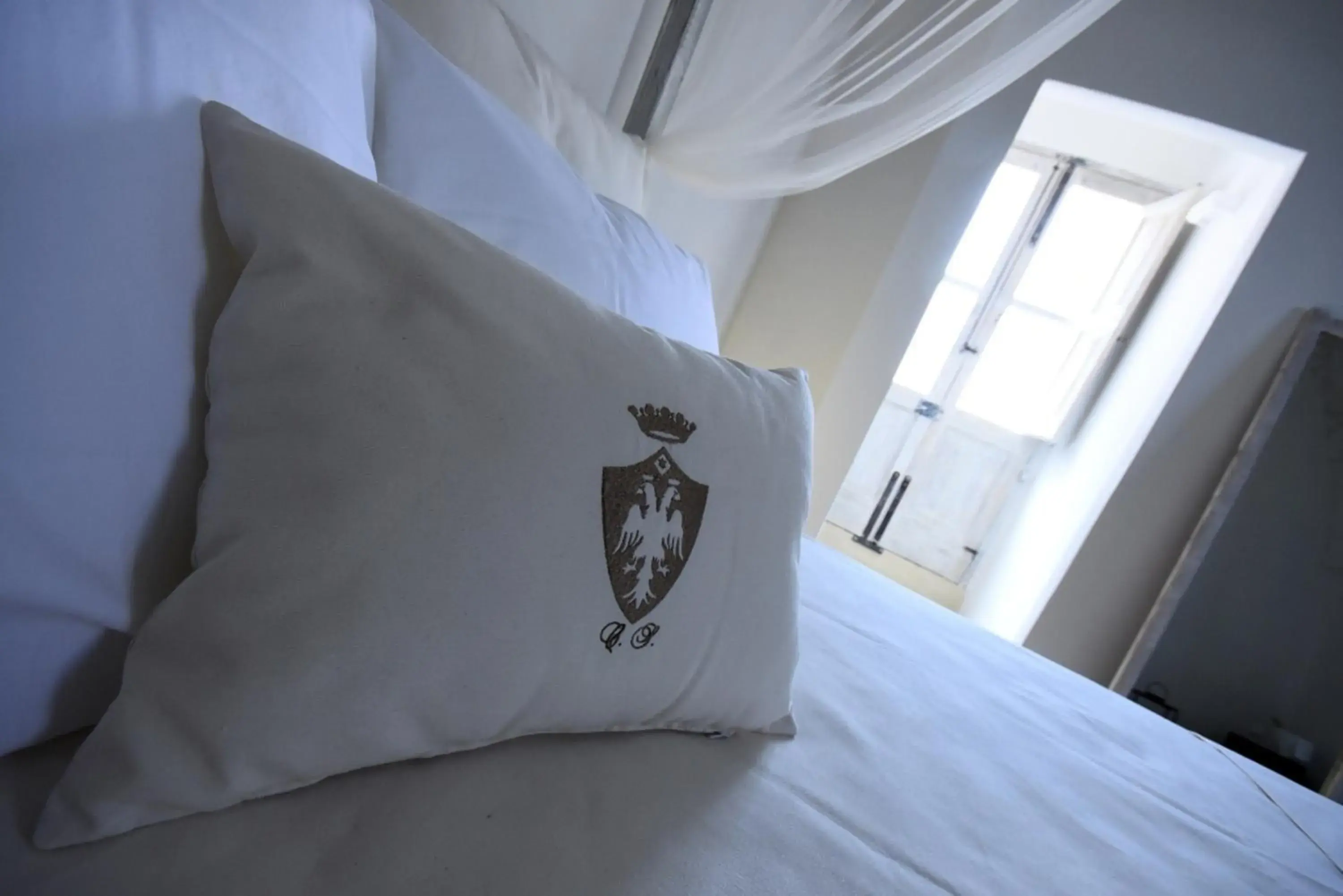 Area and facilities, Bed in Palazzo Castriota Scanderberg