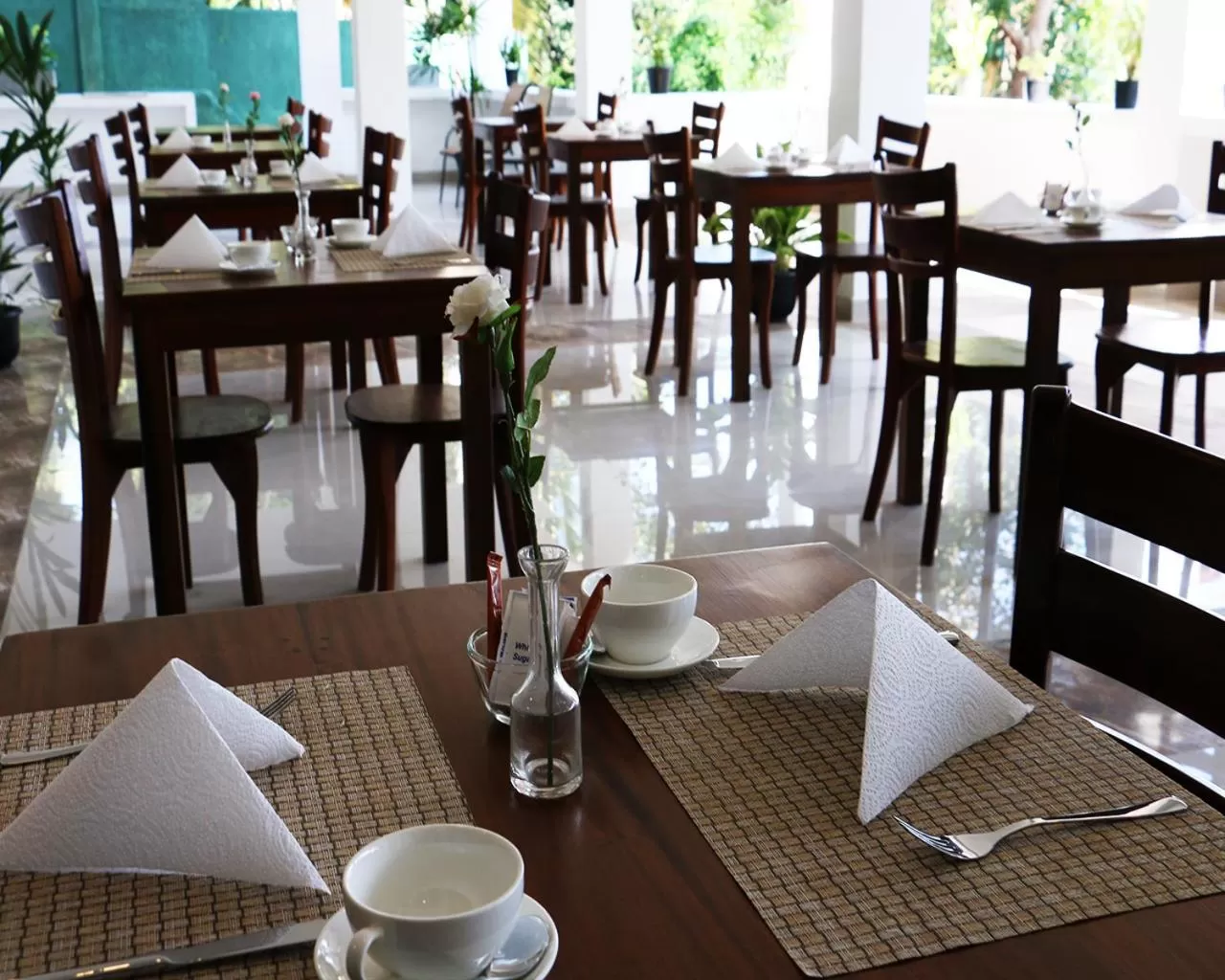 Restaurant/places to eat in Kandy Rivers Edge Nature Resort