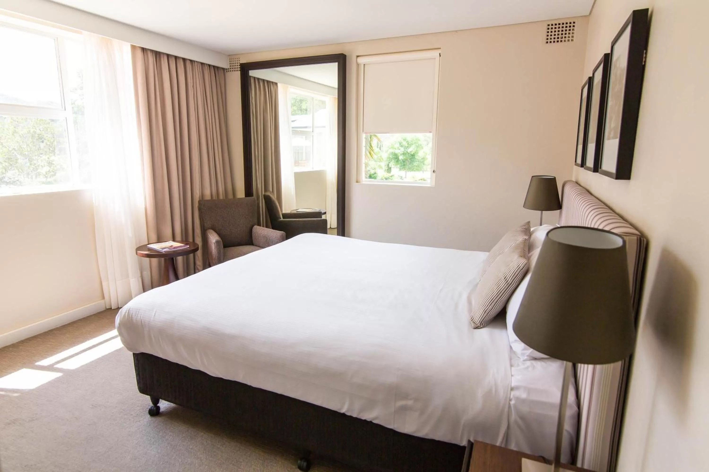 Bed in Peppers Craigieburn Resort