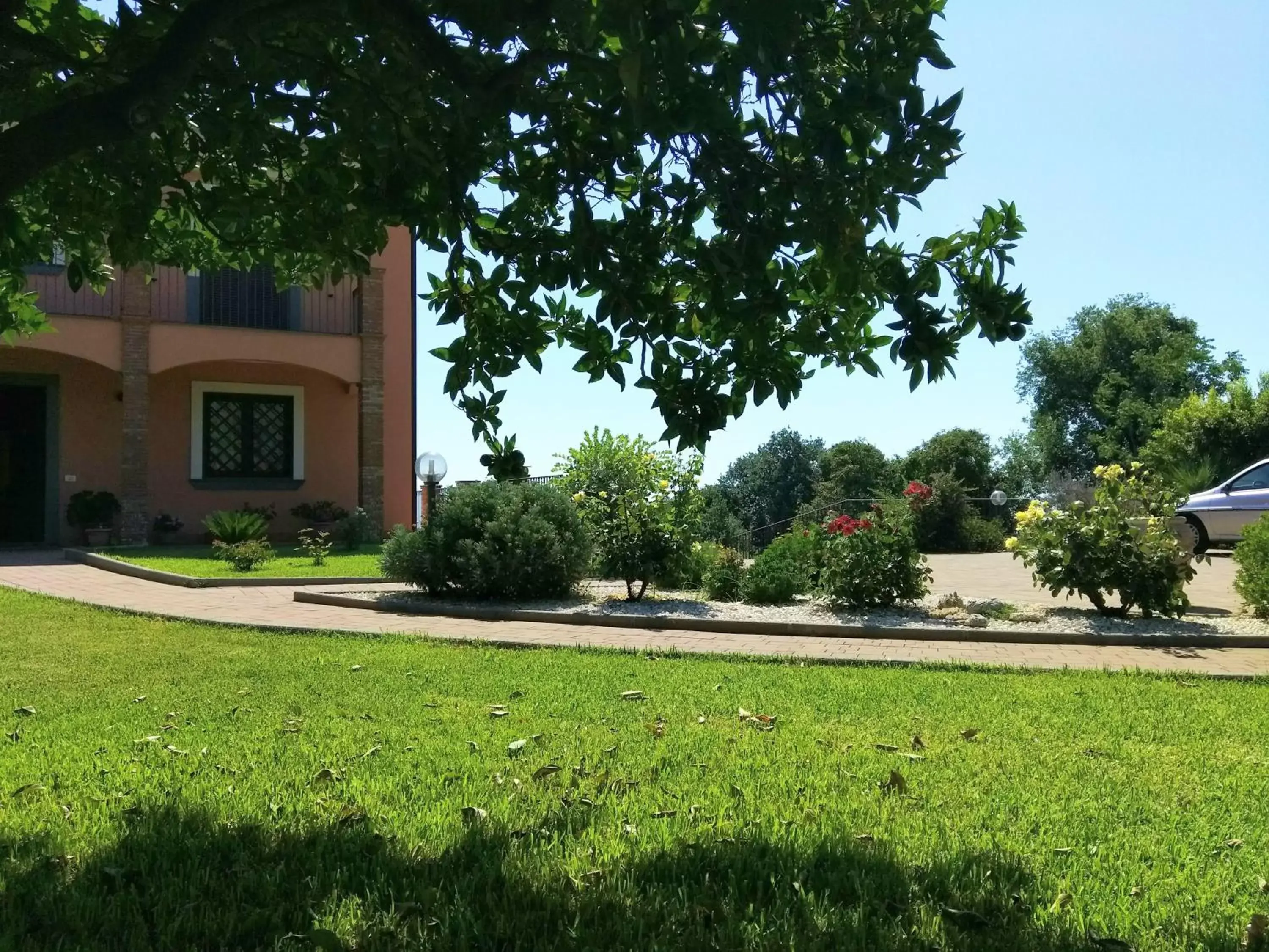 Property building, Garden in Villa Feluchia Tra Il Mare E Il Vulcano