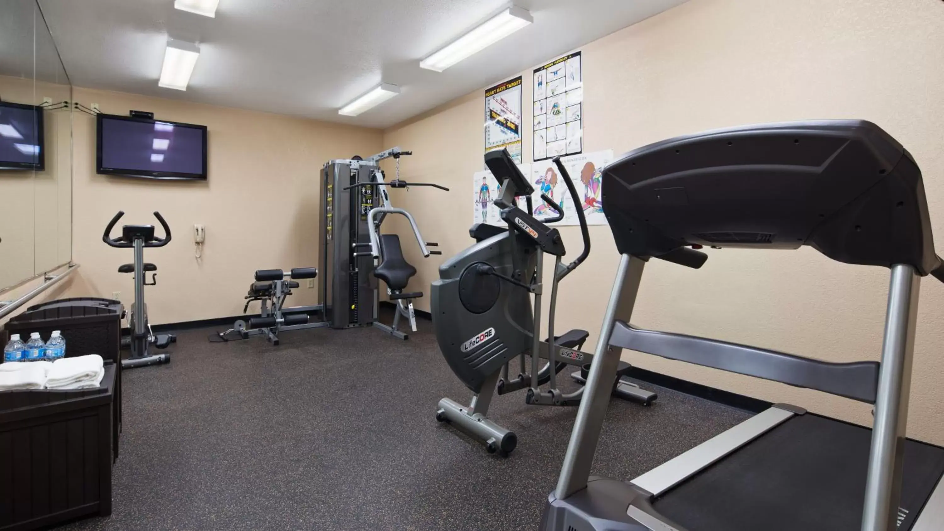 Fitness centre/facilities, Fitness Center/Facilities in Quality Inn