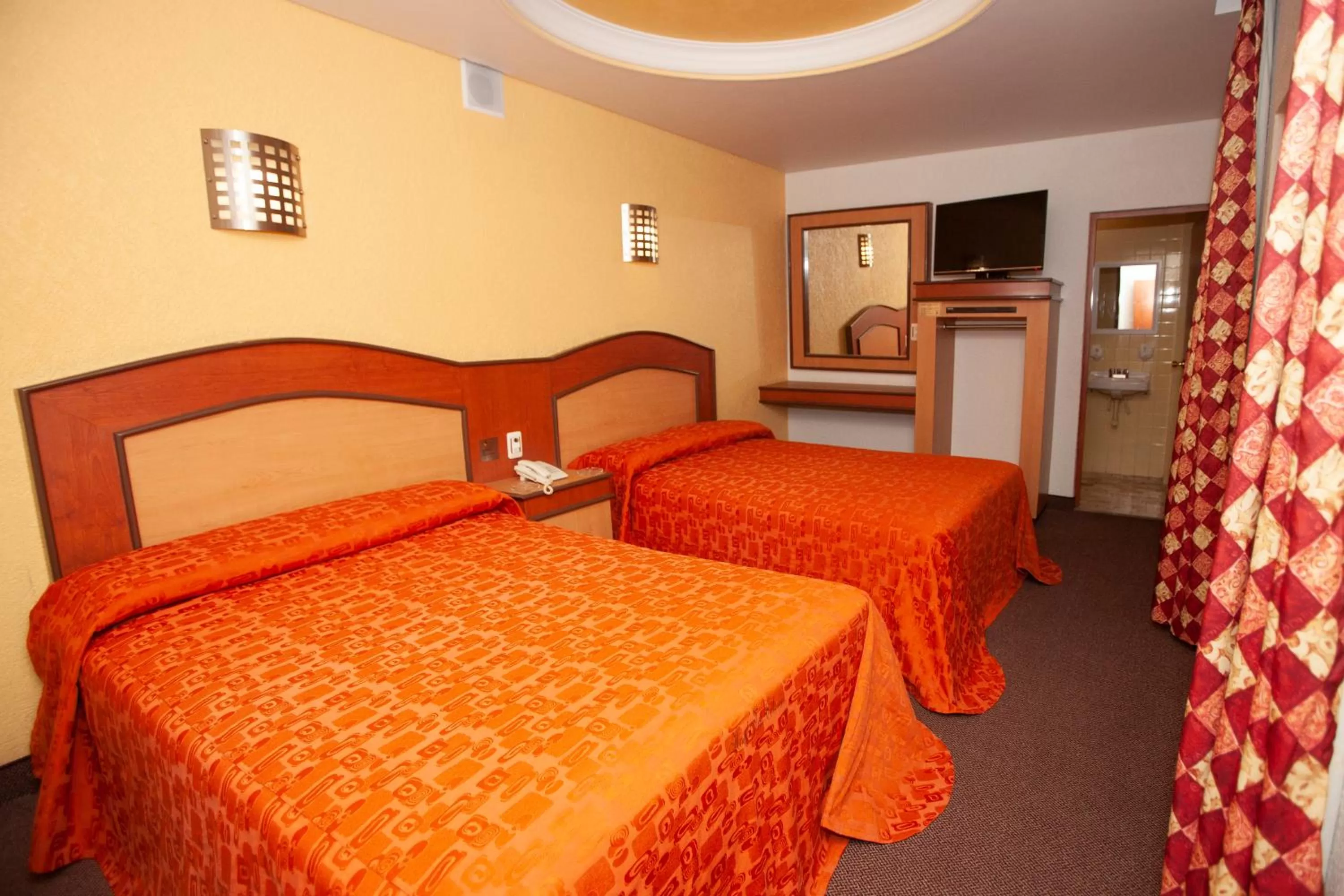 Twin Room in Hotel Tres Colonias - Sólo Adultos