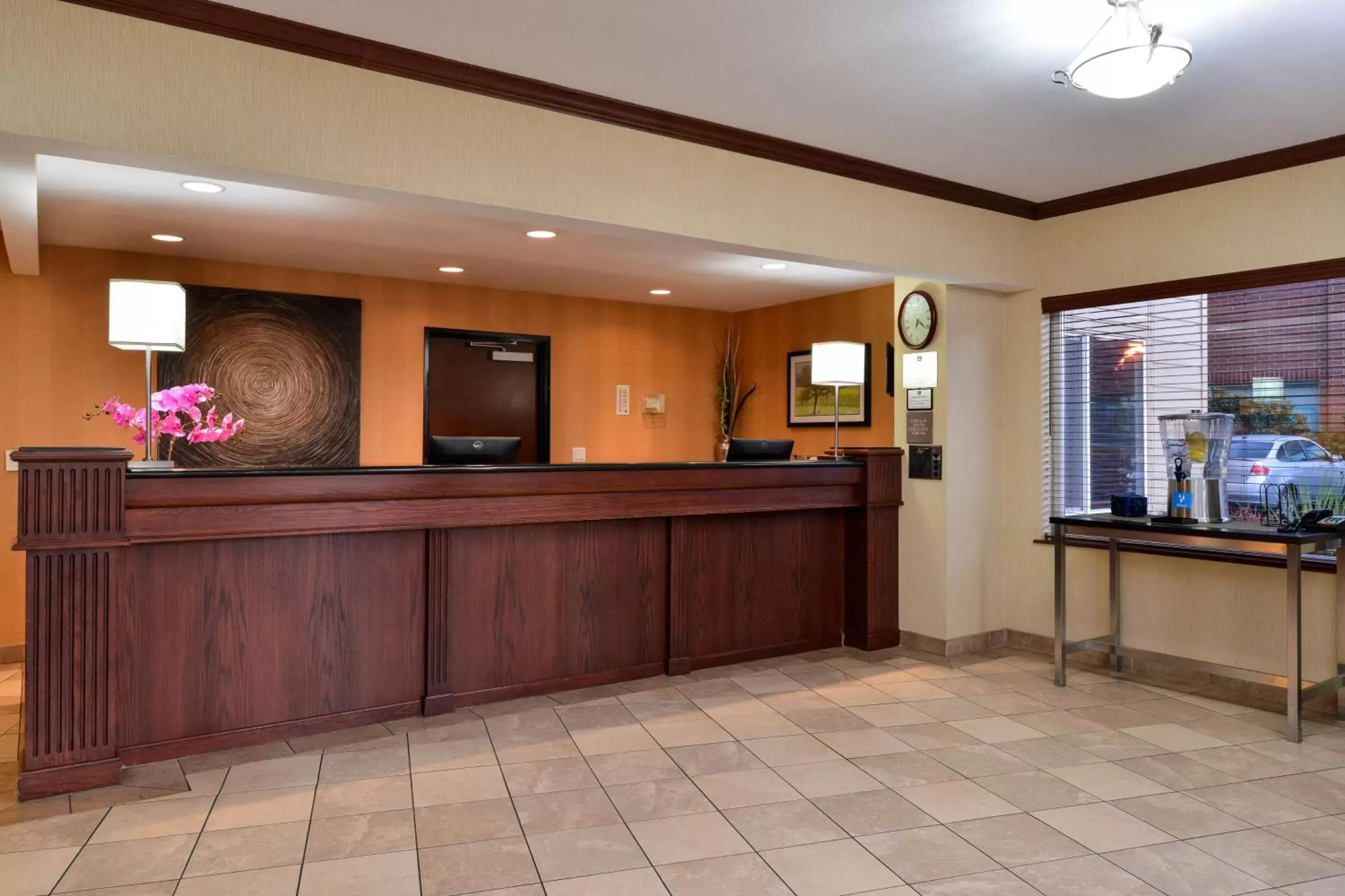 Lobby or reception in Best Western Wilsonville Inn & Suites Lobby or reception in Best Western Wilsonville Inn & Suites
