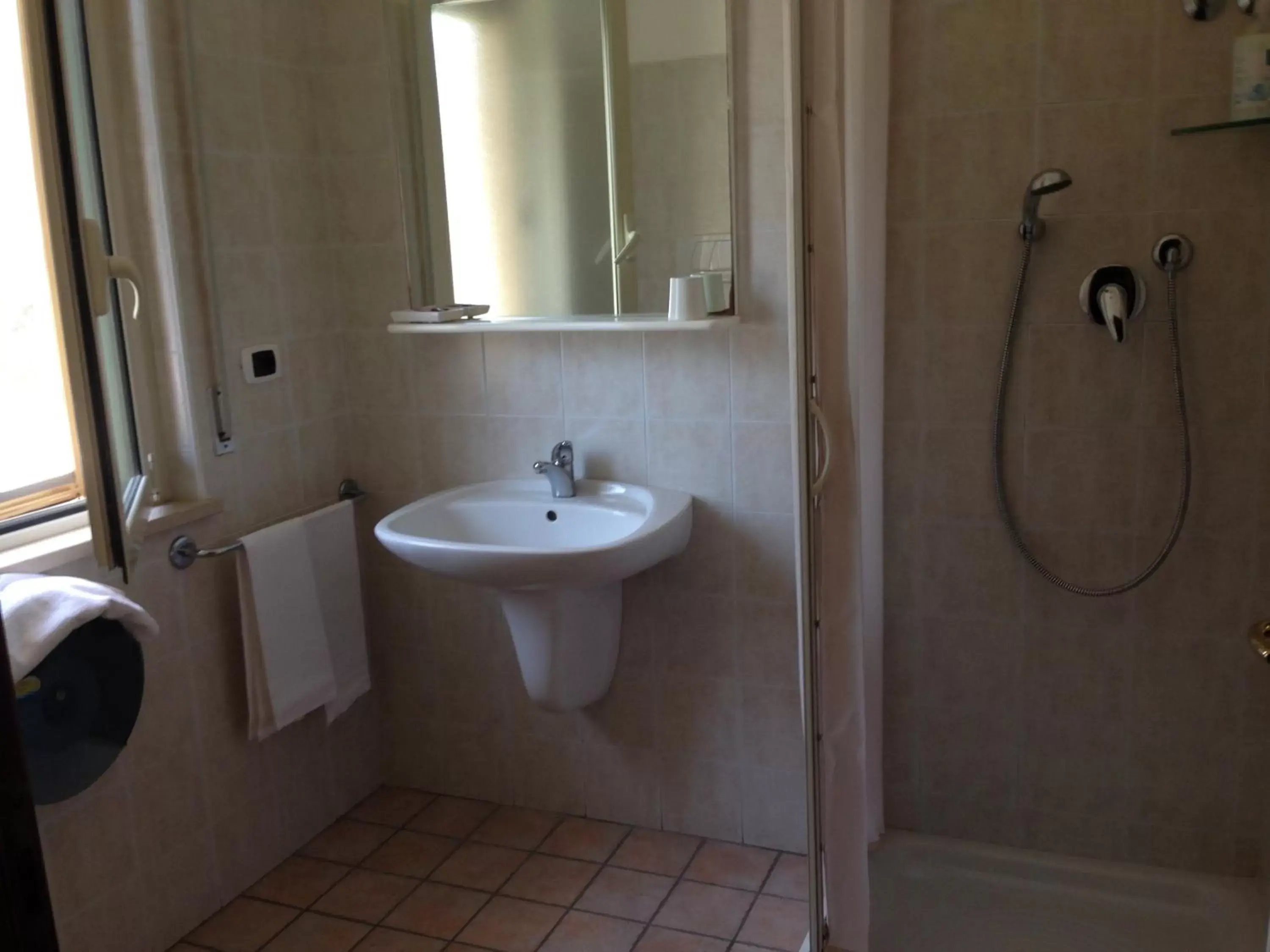 Bathroom in Hotel Cerrano