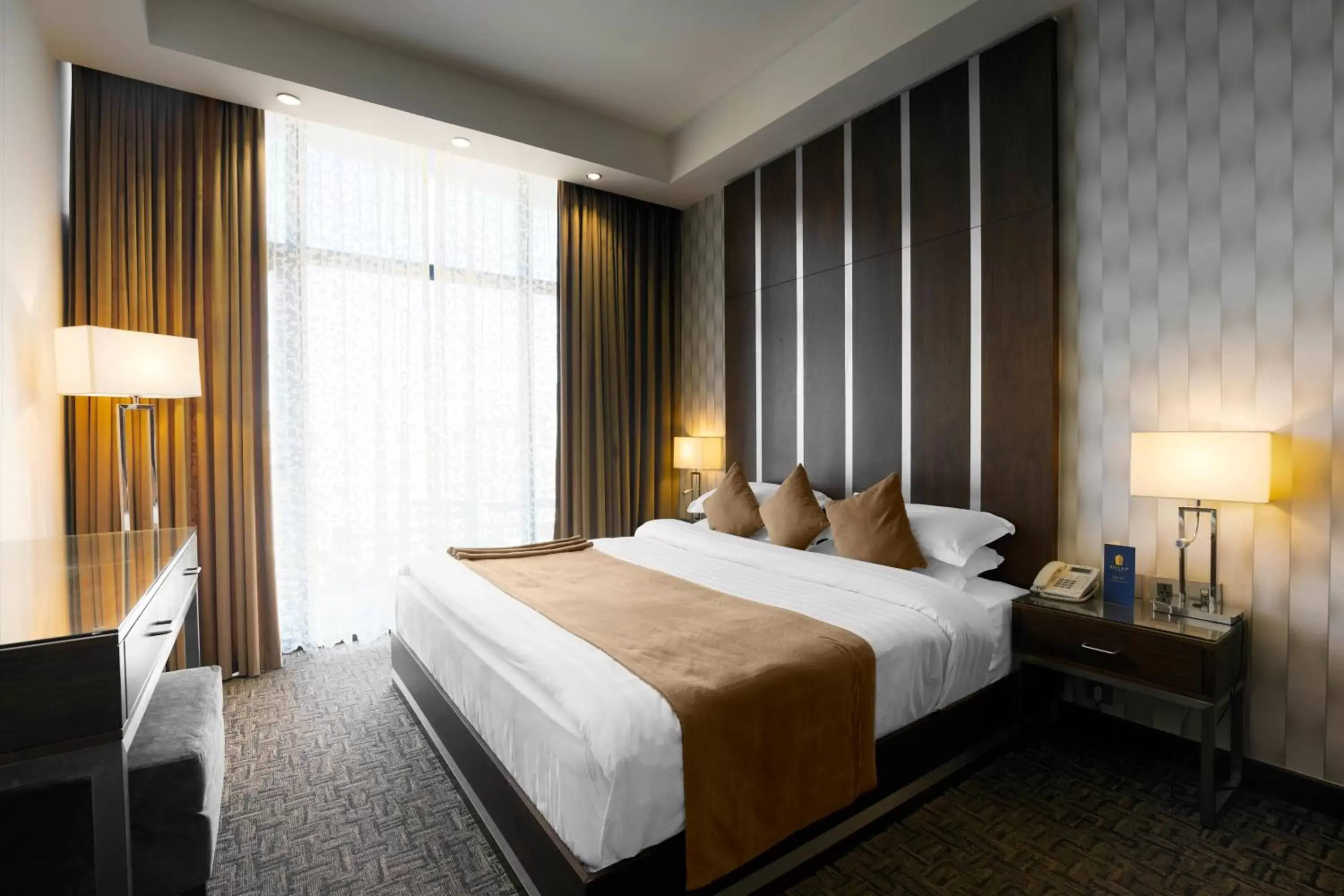 Bedroom, Bed in Sulaf Luxury Hotel