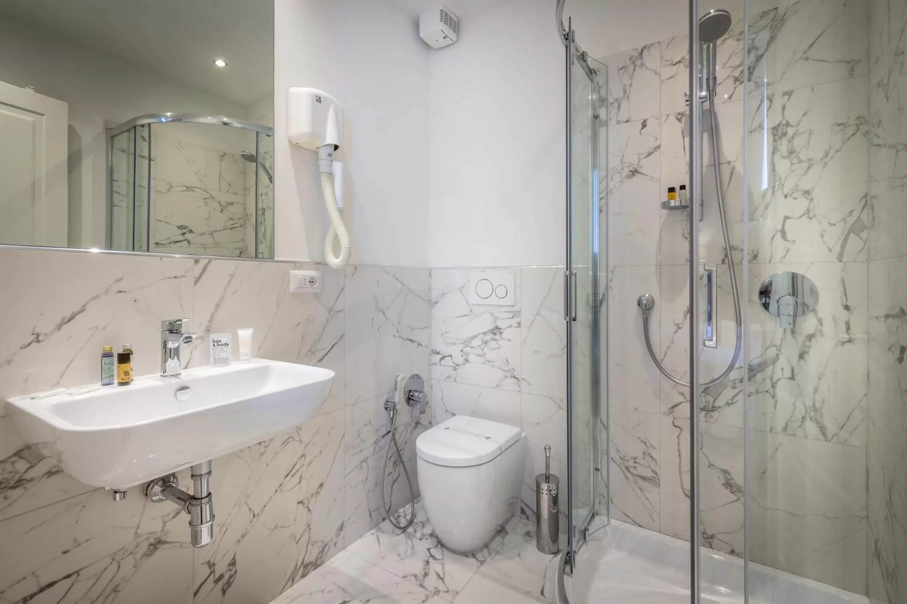 Shower, Bathroom in Hotel Emma Small Luxury Hotel