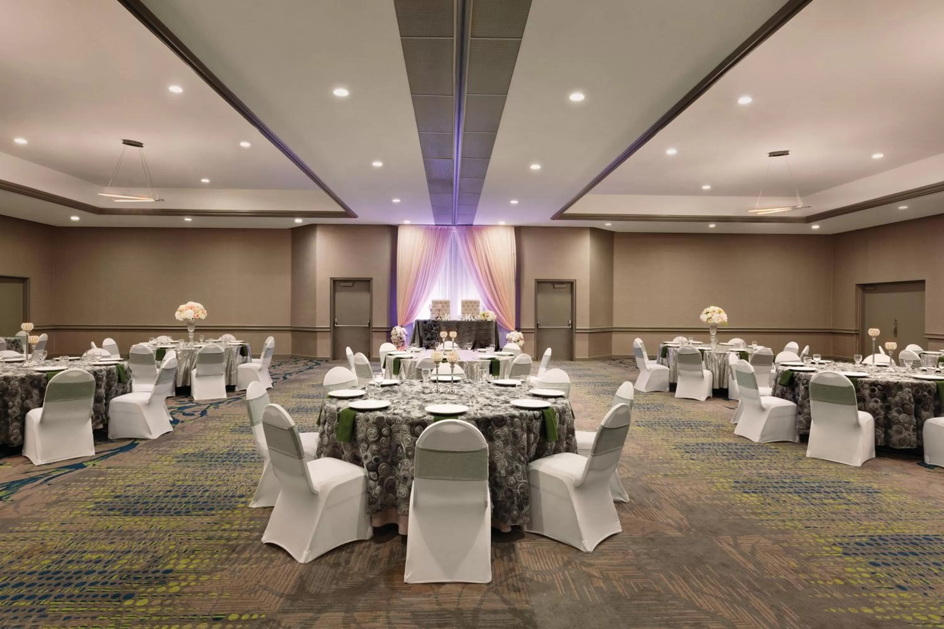 Banquet/Function facilities in Radisson Hotel Lenexa Overland Park