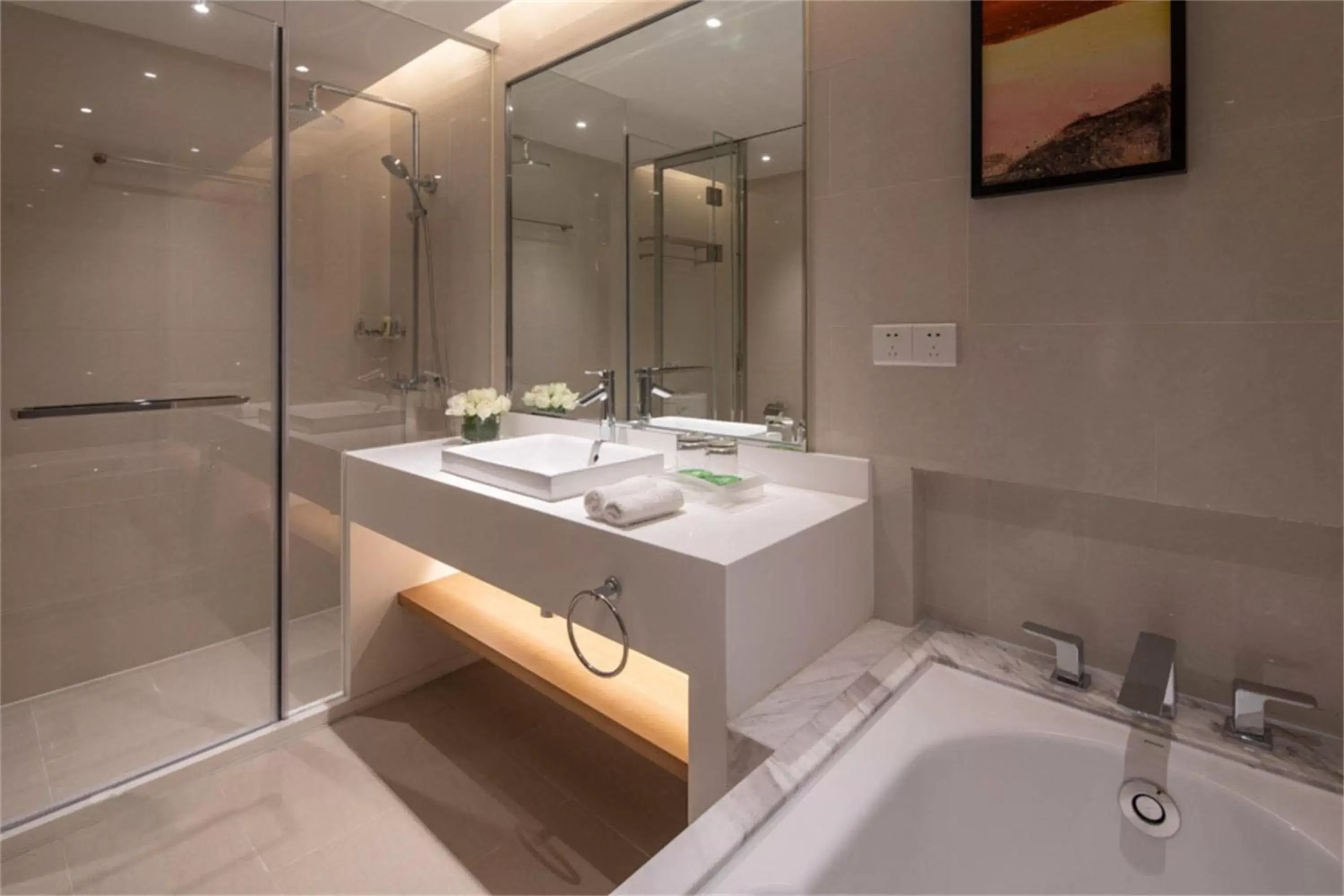 Photo of the whole room, Bathroom in Holiday Inn Shanghai Hongqiao Central, an IHG Hotel