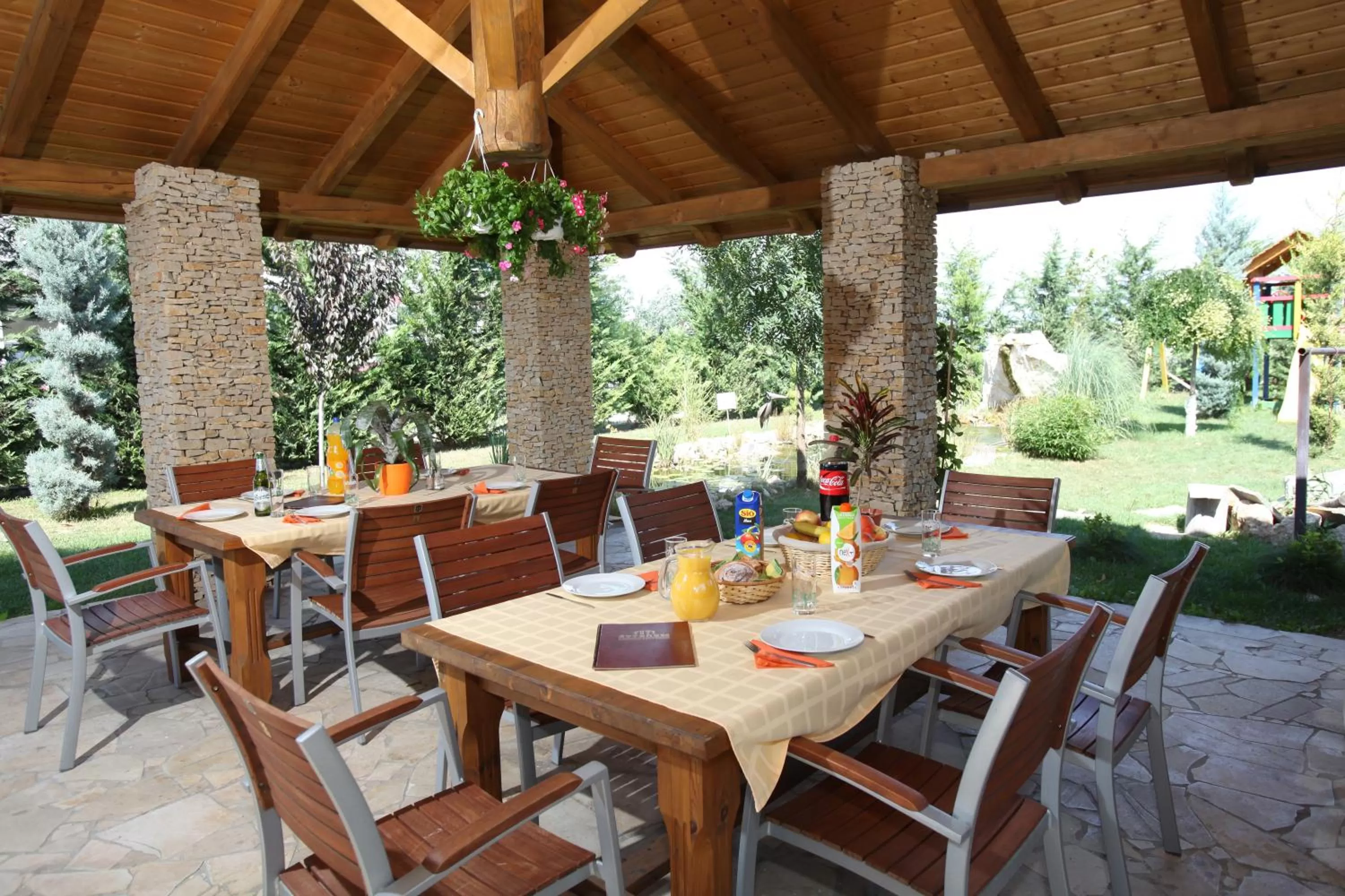 Garden in Airport Szálló