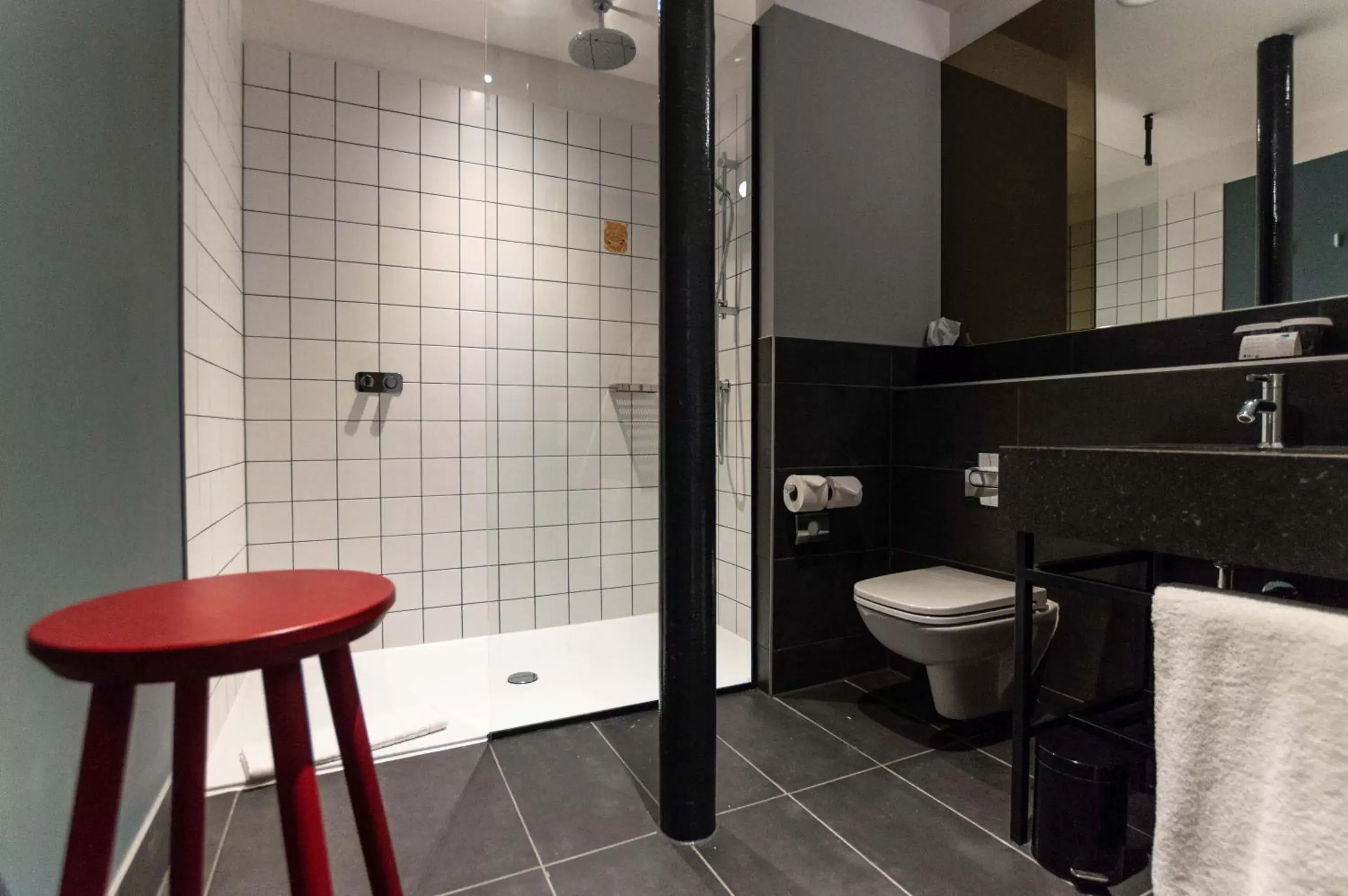Bathroom in Hotel Indigo - Dundee, an IHG Hotel
