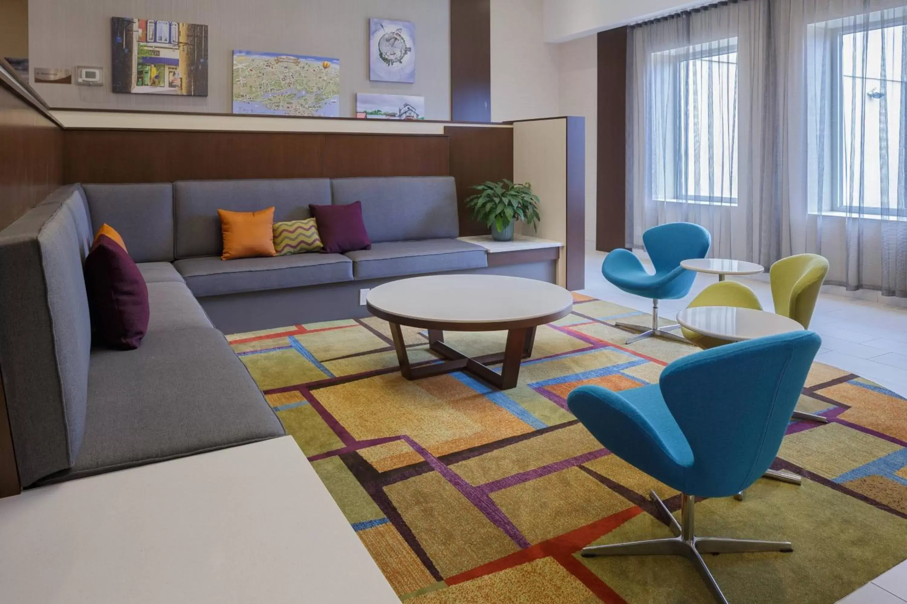 Lobby or reception, Seating Area in Fairfield Inn & Suites by Marriott Belleville