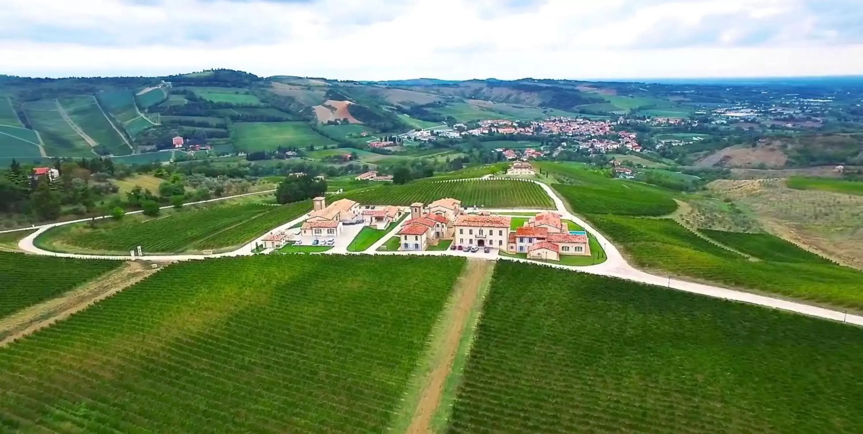 View (from property/room), Bird's-eye View in Borgo Conde Wine Resort