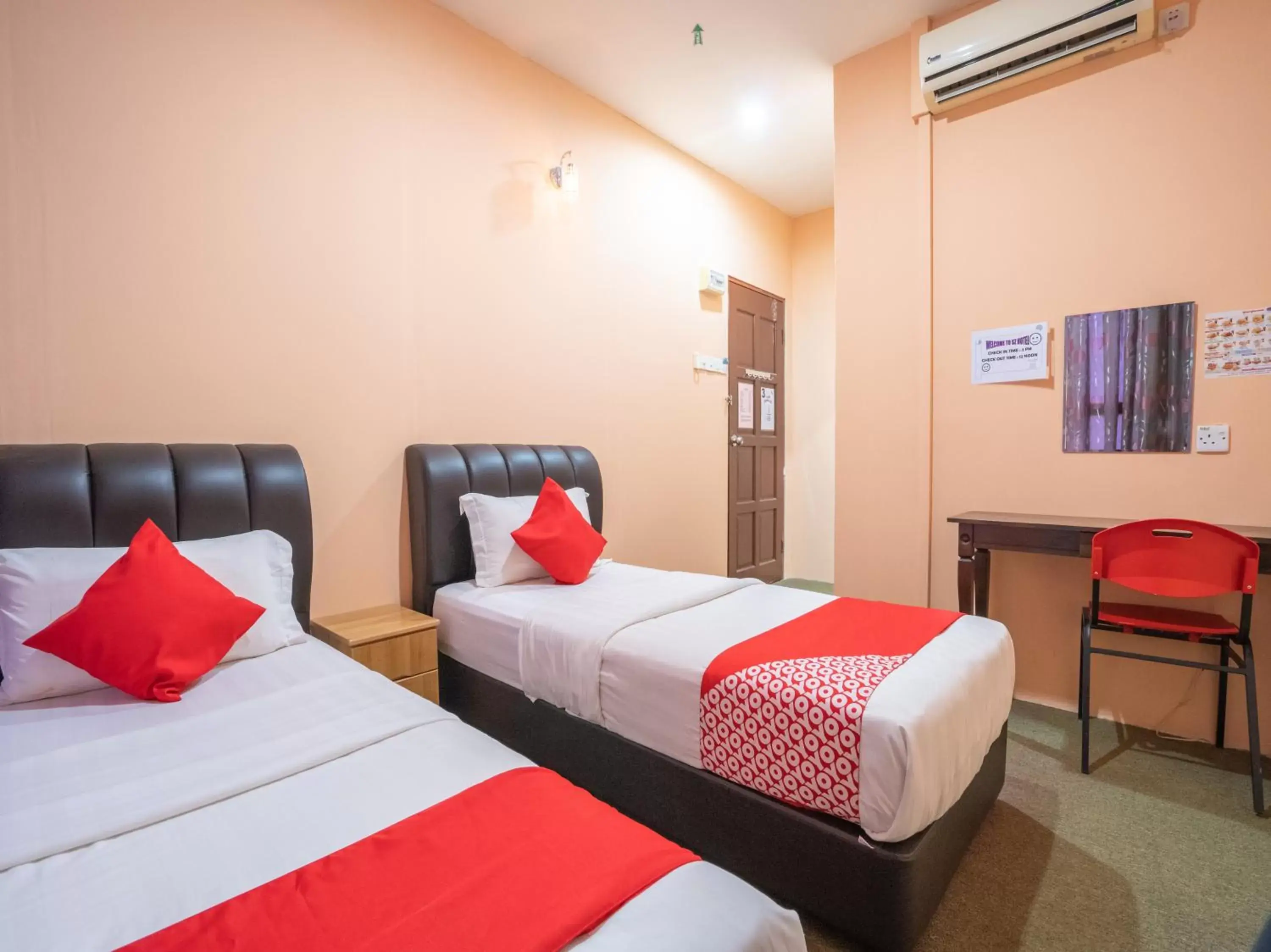 Deluxe Twin Room in Sz Hotel Deluxe Twin Room in Sz Hotel