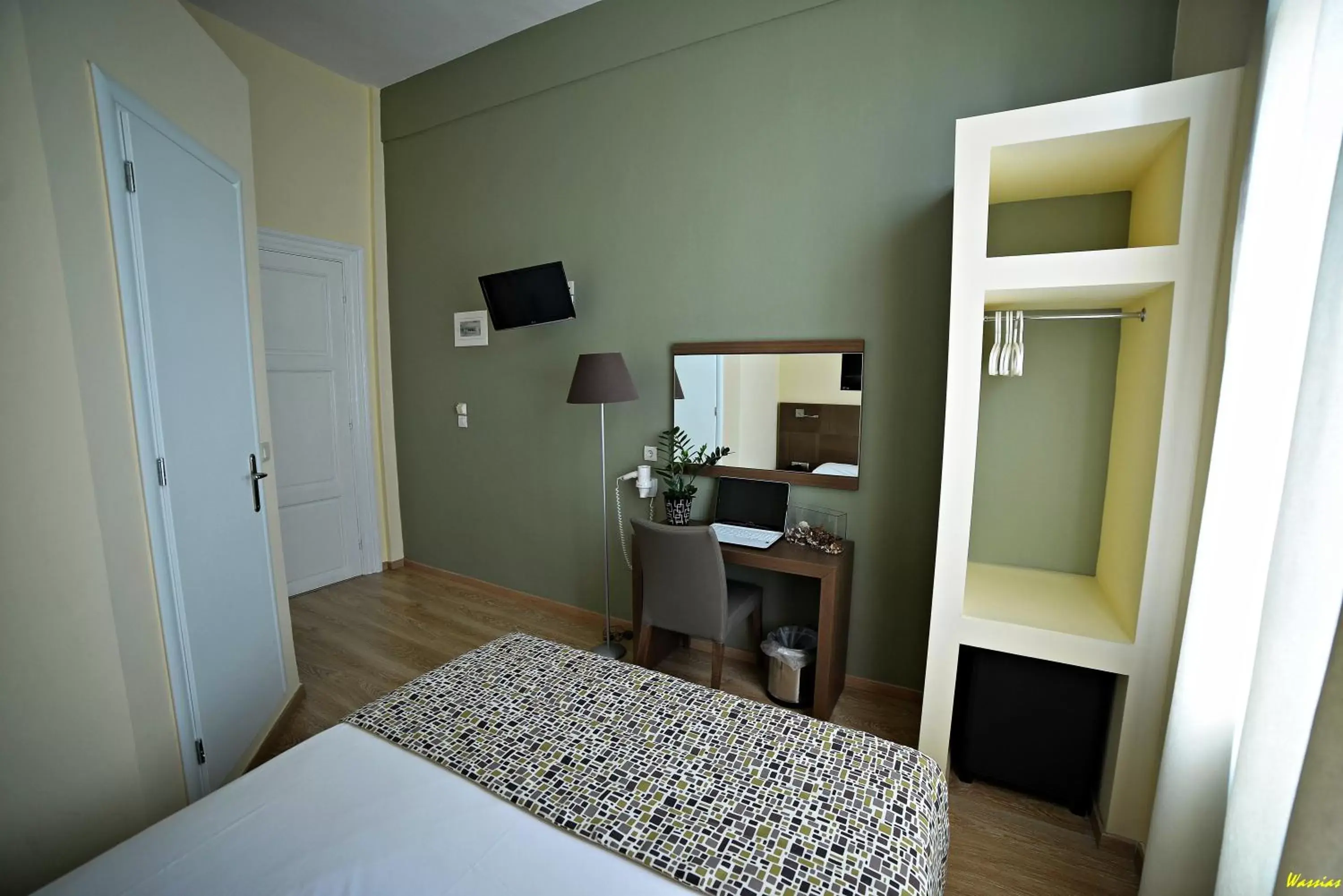 Photo of the whole room, Bed in Orestias Kastorias