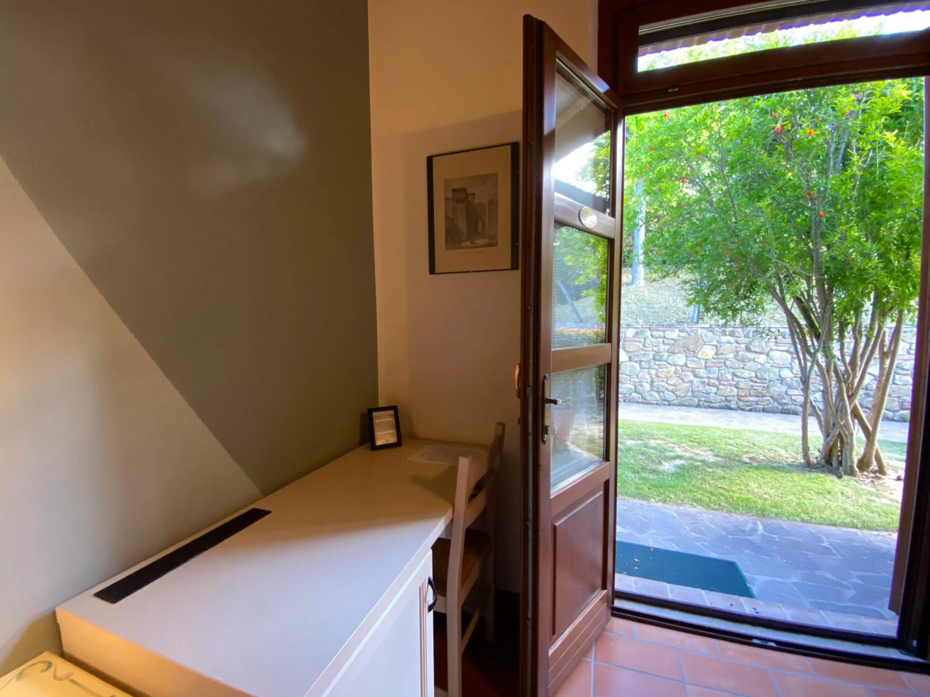 Garden View in Tenuta Badia '99