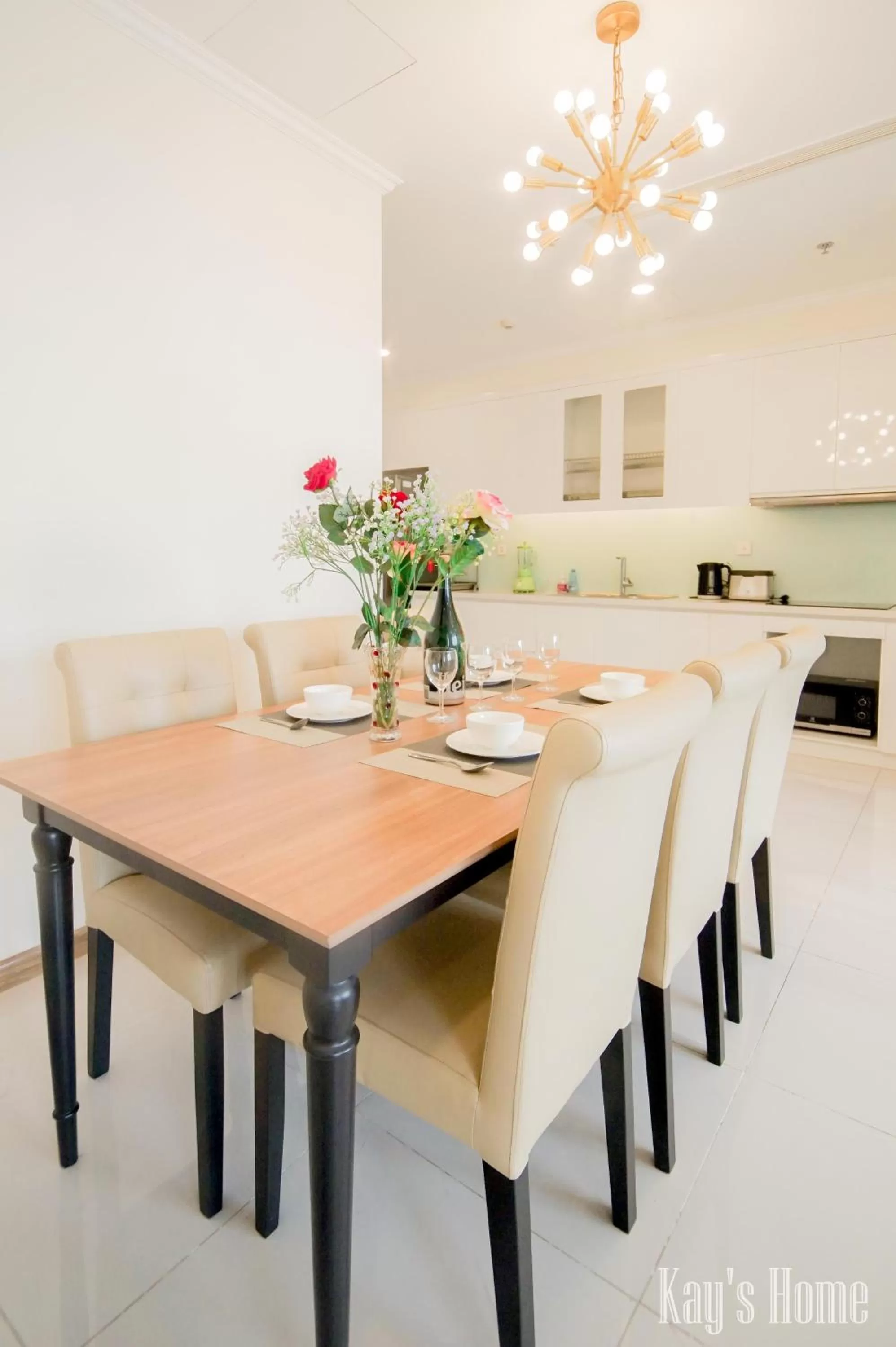 Dining area, Restaurant/Places to Eat in Vinhomes Central Park-Nice Homes