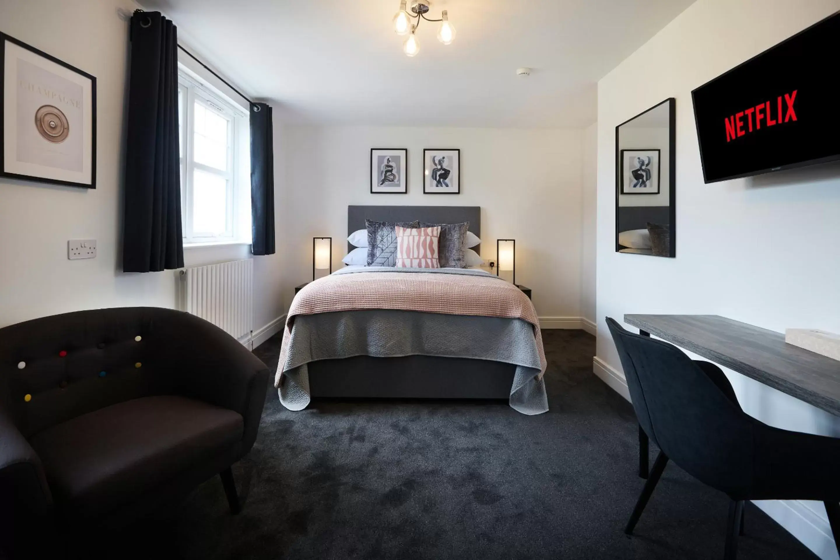 Bedroom, Bed in The Woden Boutique Hotel Walsall M6 J9