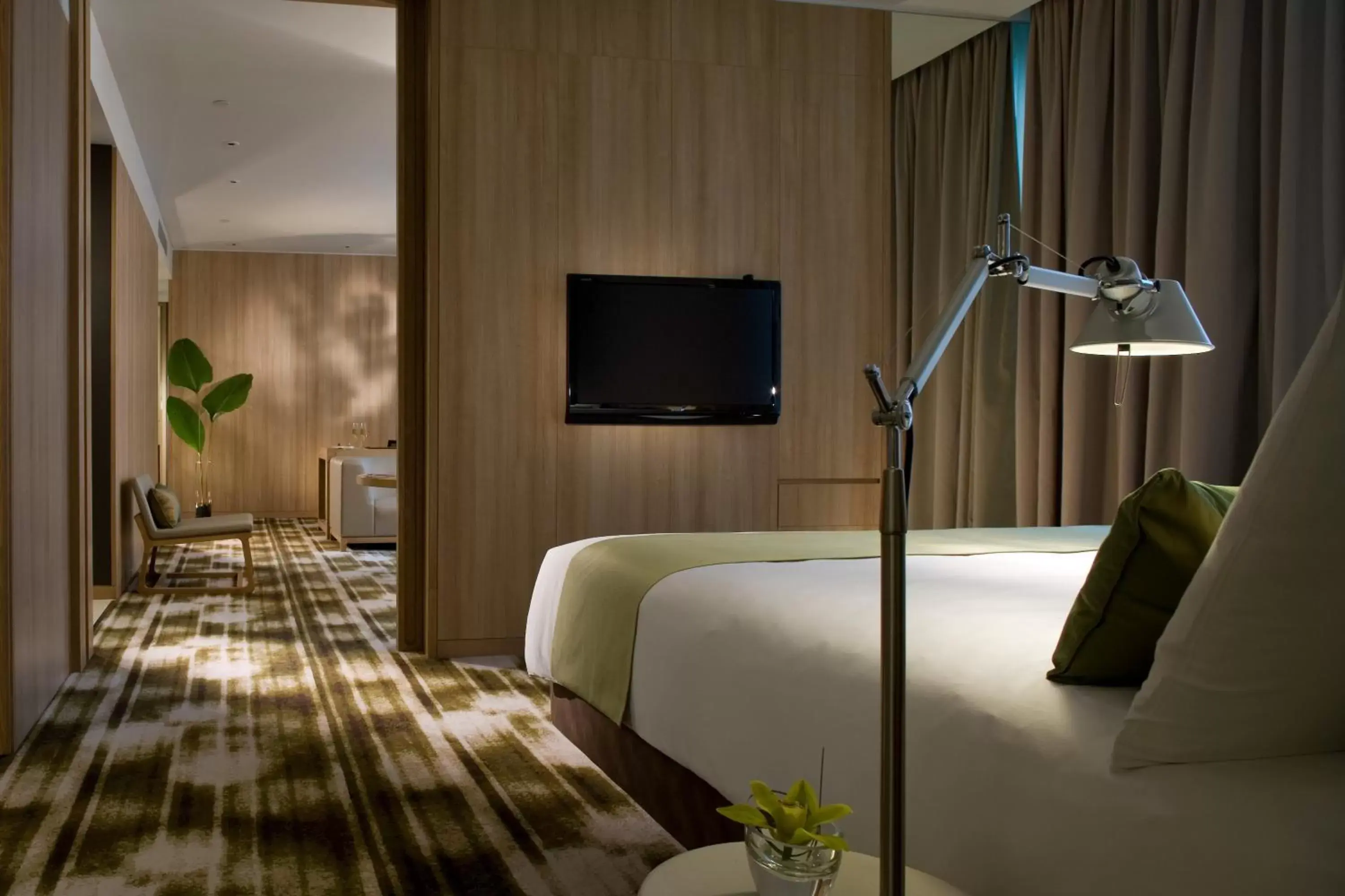 Photo of the whole room, Bed in Crowne Plaza Changi Airport, an IHG Hotel
