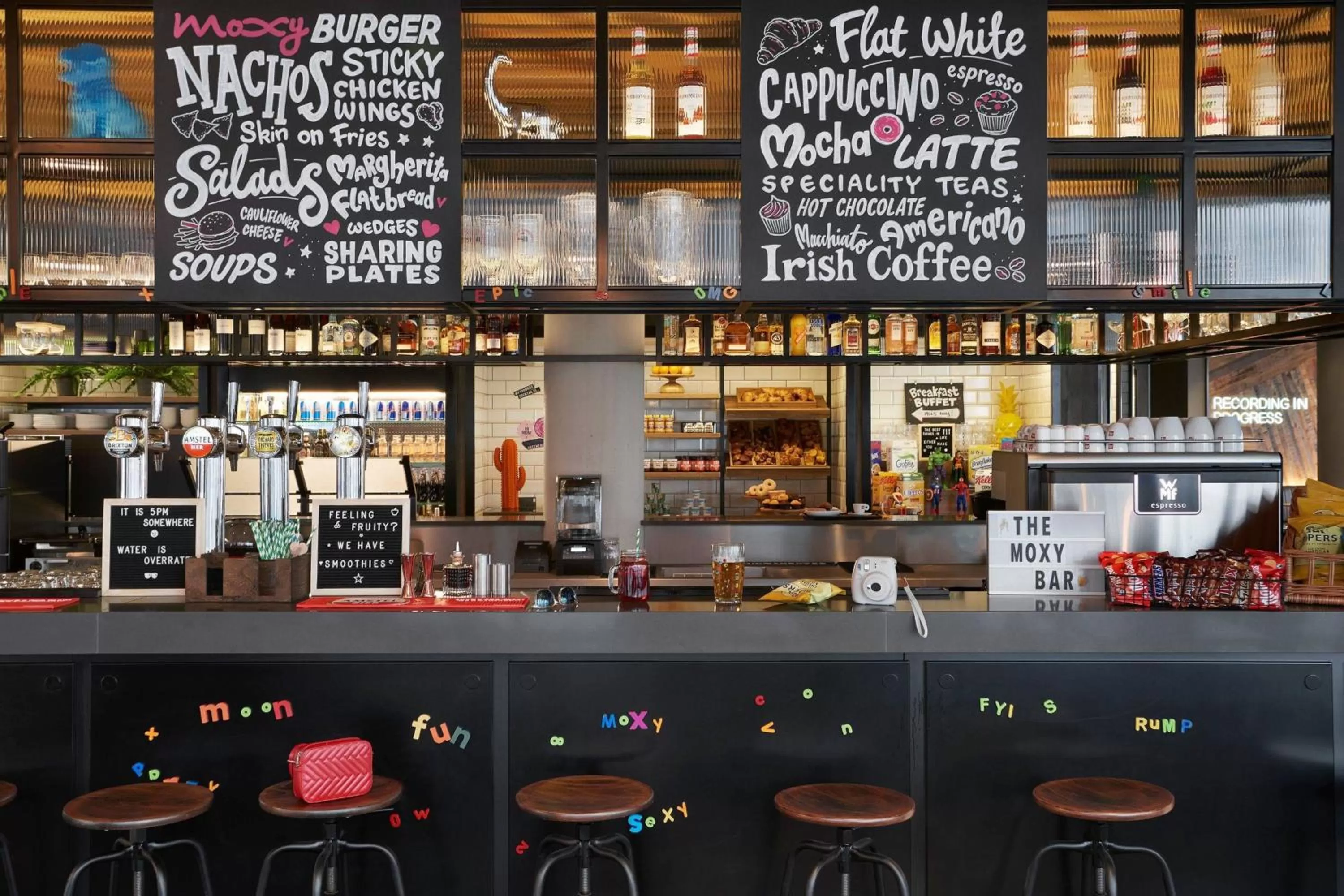 Lounge or bar in Moxy Slough