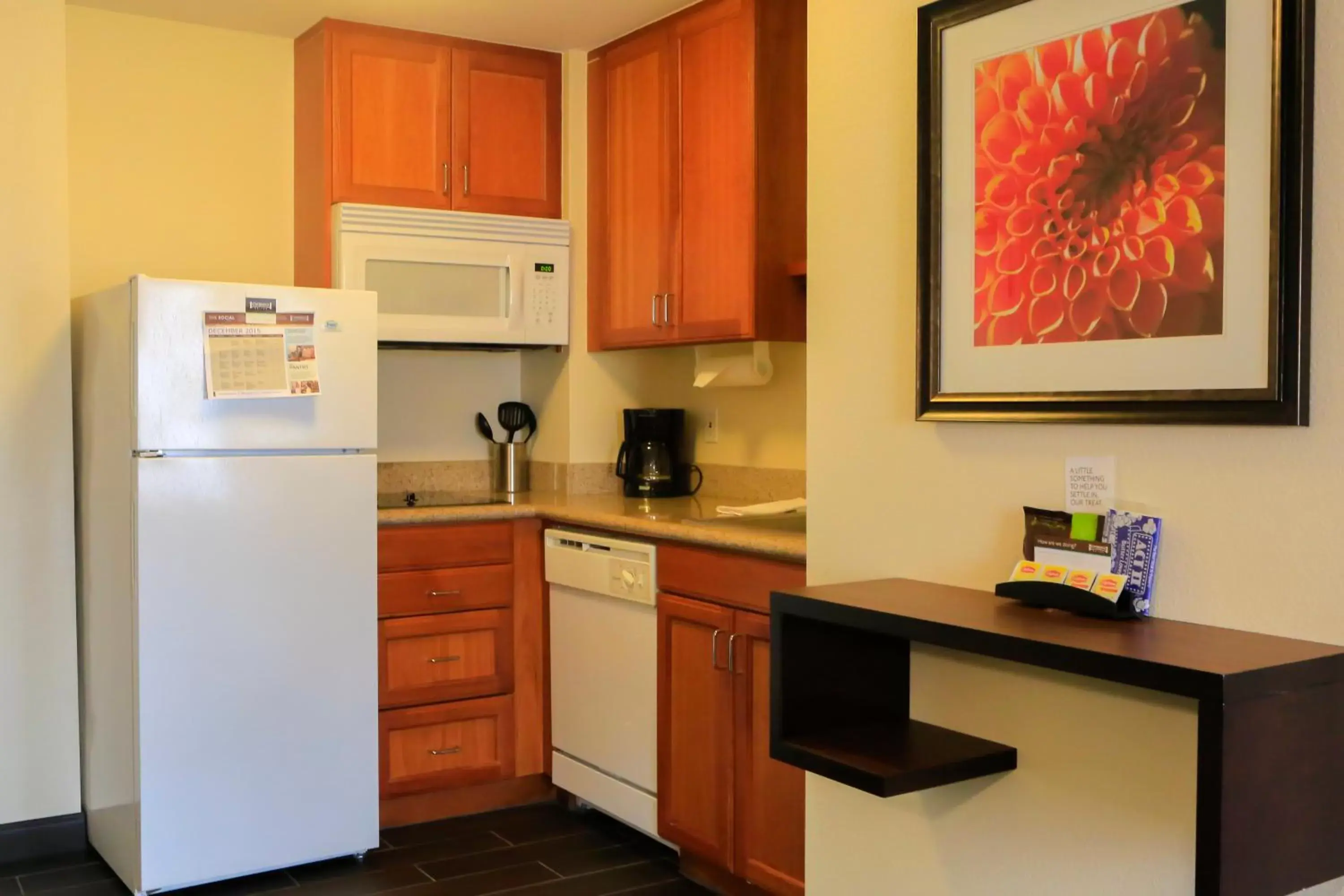 Photo of the whole room, Kitchen/Kitchenette in Staybridge Suites Silicon Valley - Milpitas, an IHG Hotel