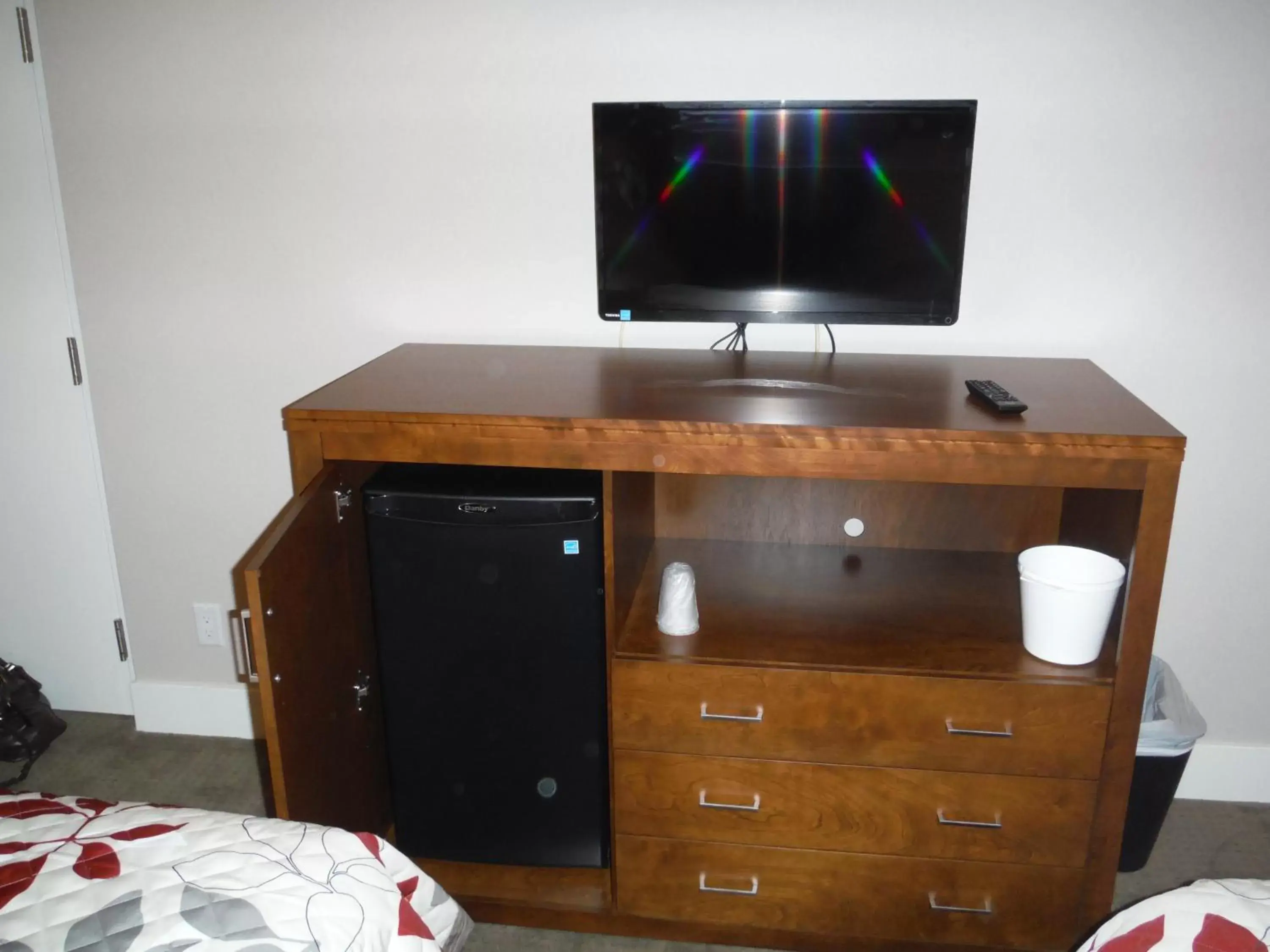 TV and multimedia, TV/Entertainment Center in Motel Beausejour