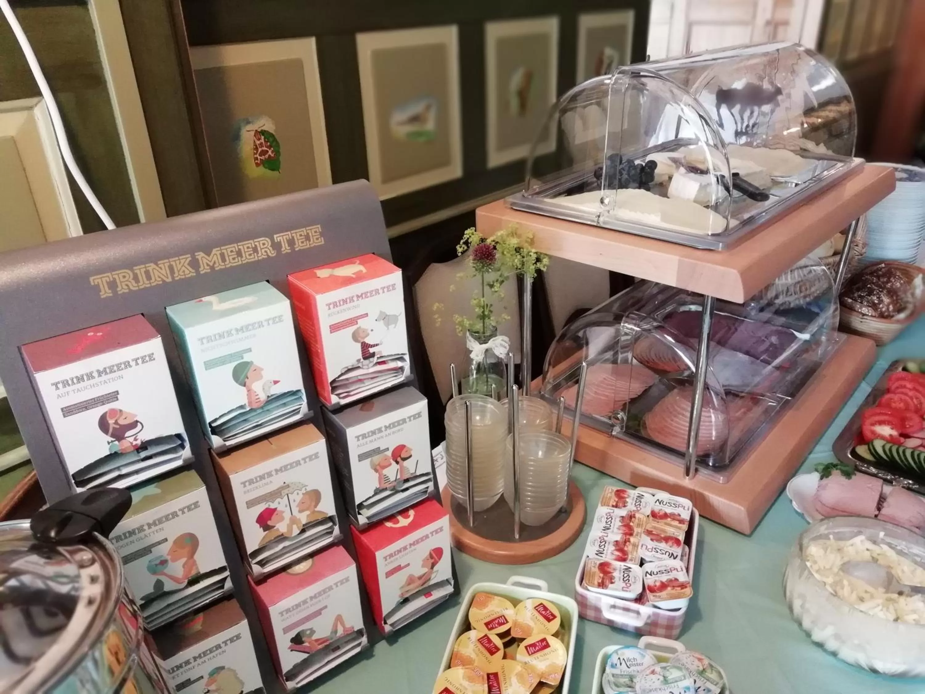 Buffet breakfast in Gasthaus Zum Frohsinn