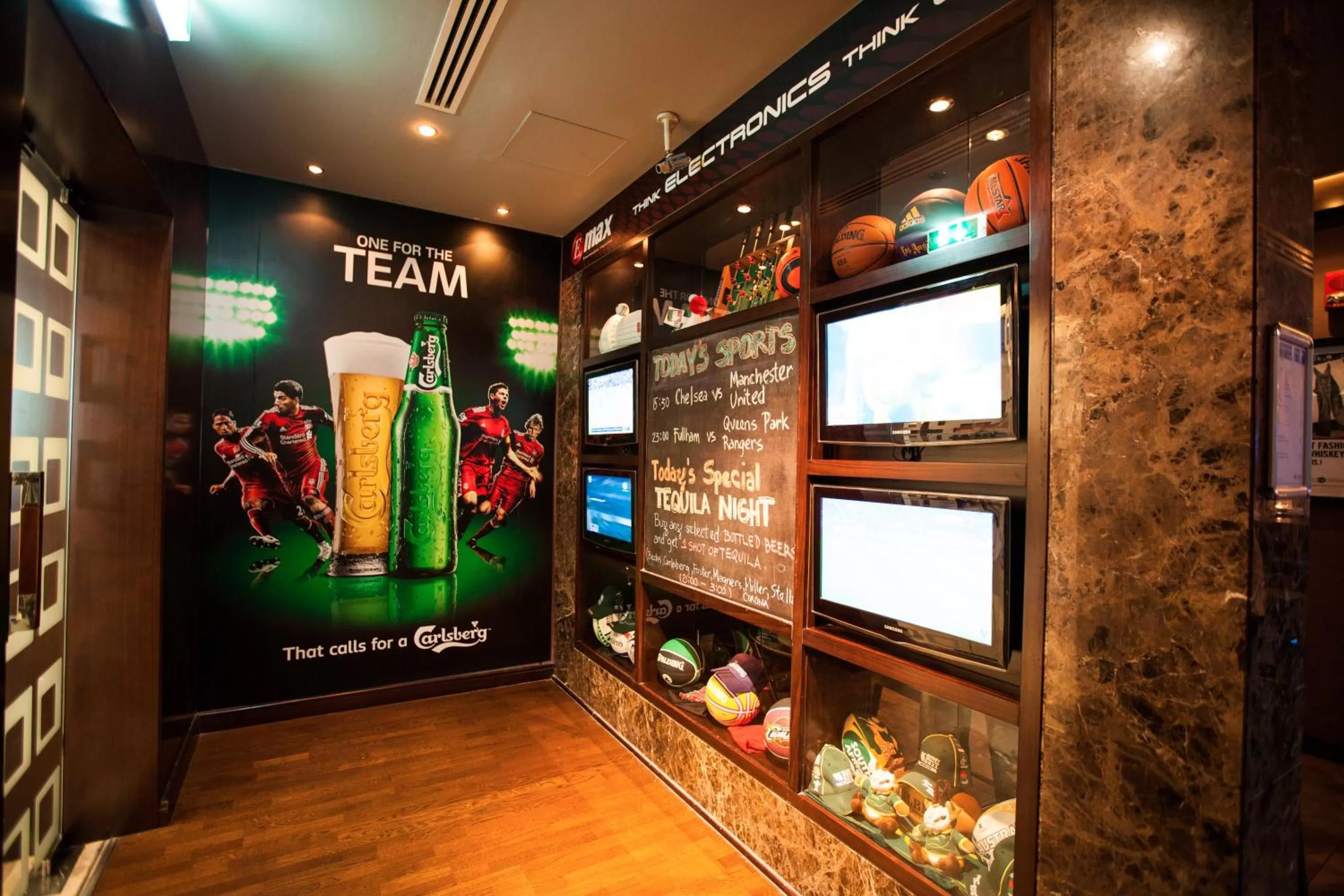 Lounge or bar in Citymax Hotel Al Barsha at the Mall