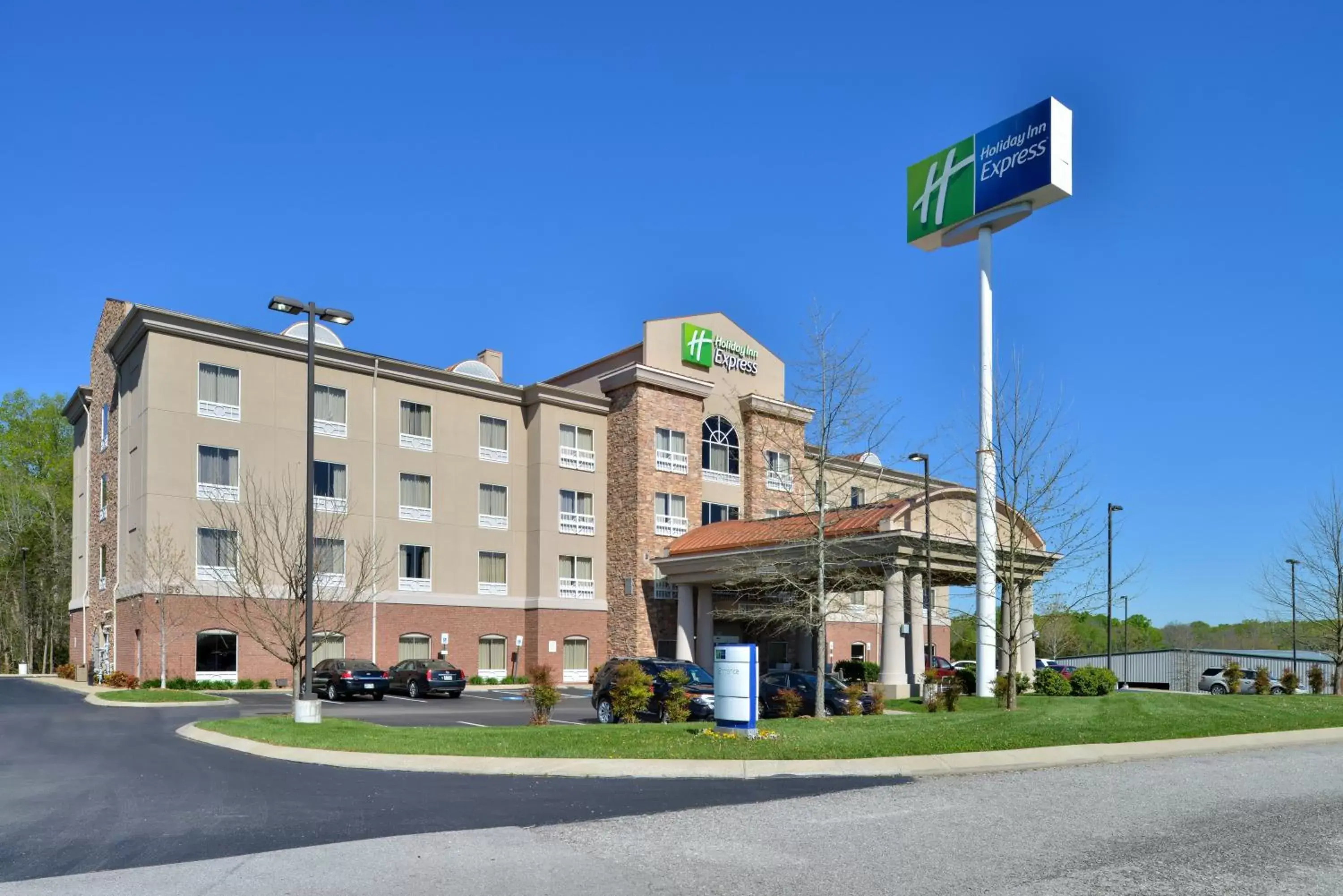 Property Building in Holiday Inn Express Columbia, an IHG Hotel