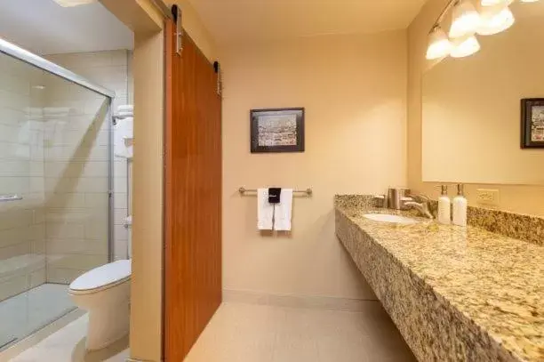 Bathroom in Obertal Inn