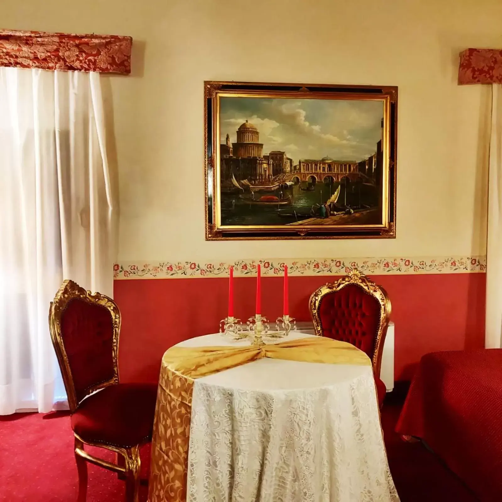 Bedroom, Restaurant/Places to Eat in Hotel Villa Pigalle