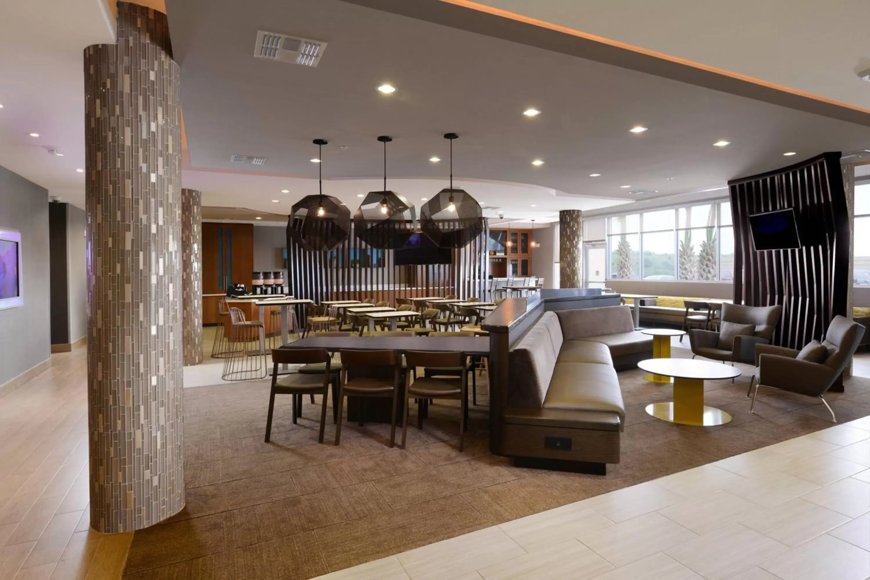 Lobby or reception, Restaurant/Places to Eat in SpringHill Suites by Marriott San Antonio Northwest at The RIM