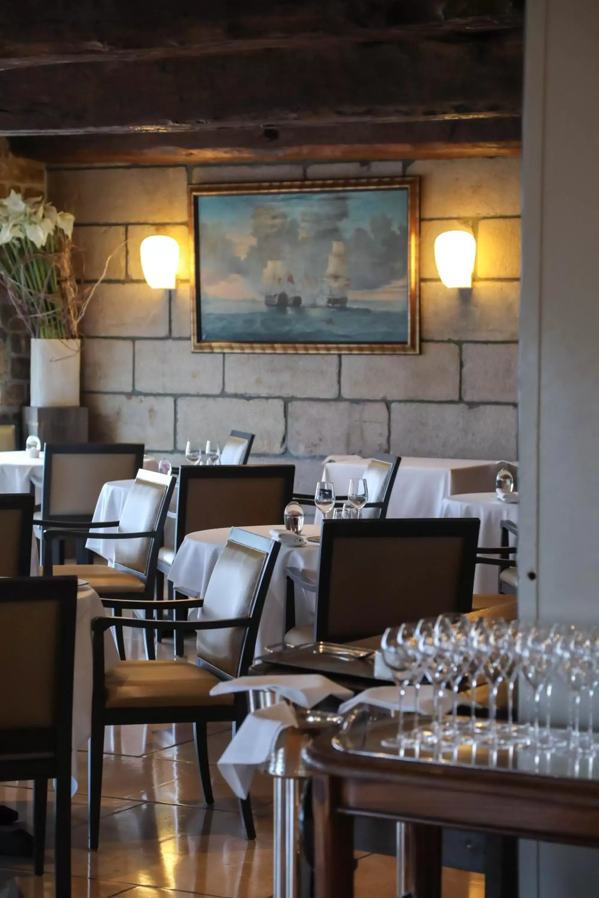 Restaurant/Places to Eat in Relais & Châteaux Le Brittany & Spa