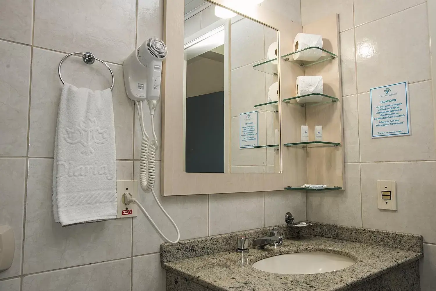 Bathroom in Vila Olaria Hotel