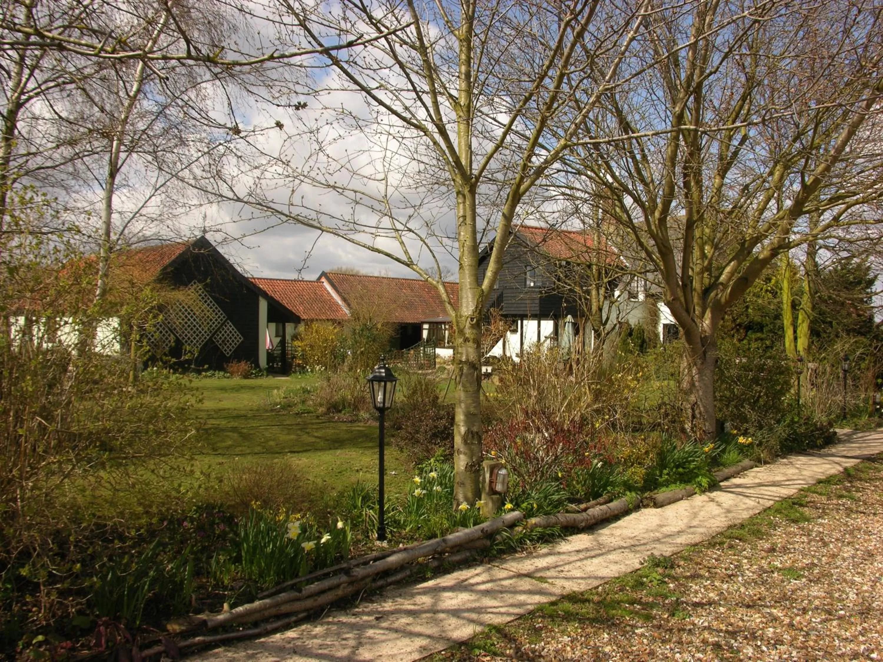 Property building in Six Bells Inn