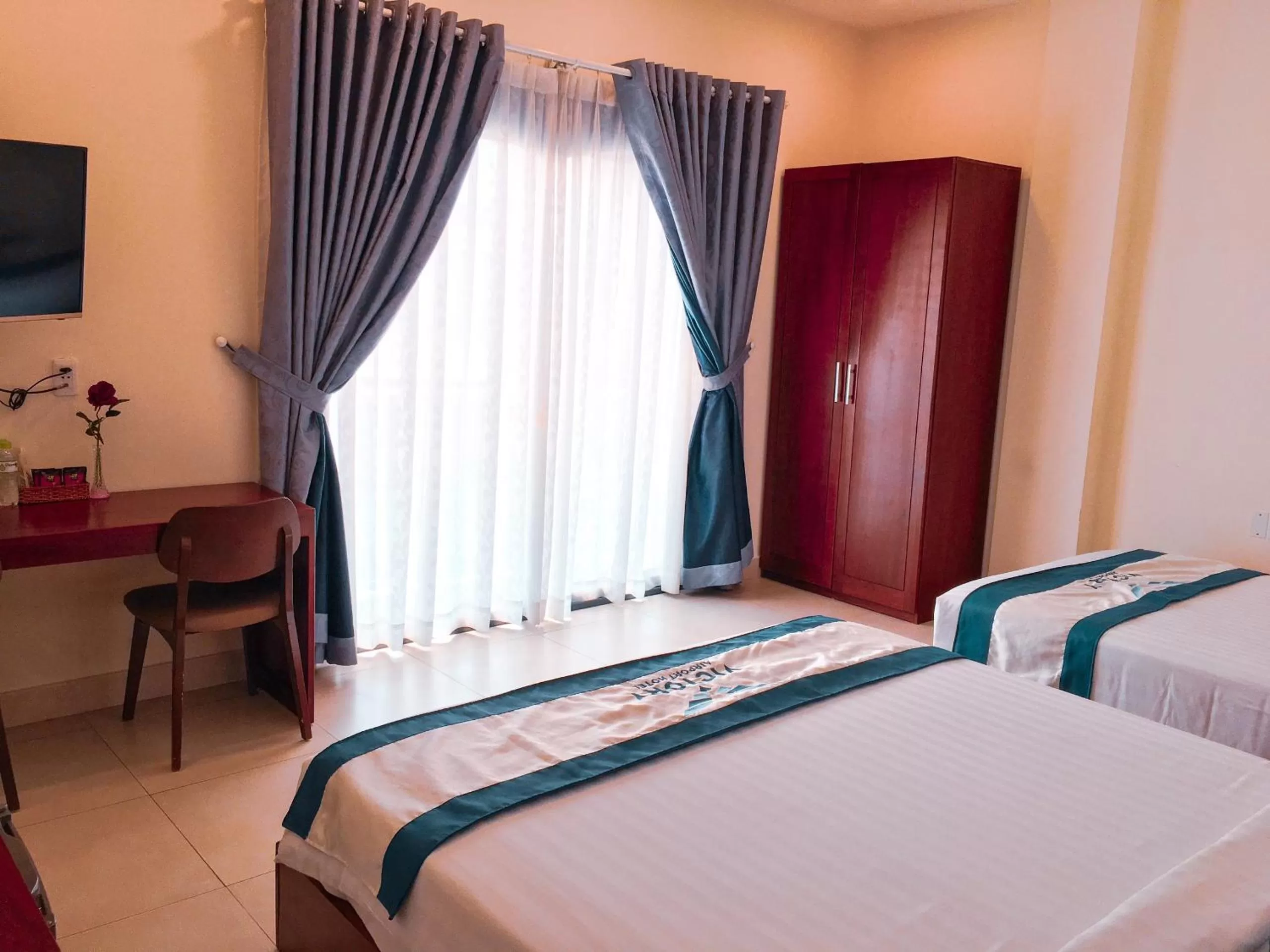 Photo of the whole room, Bed in Victory Airport Hotel