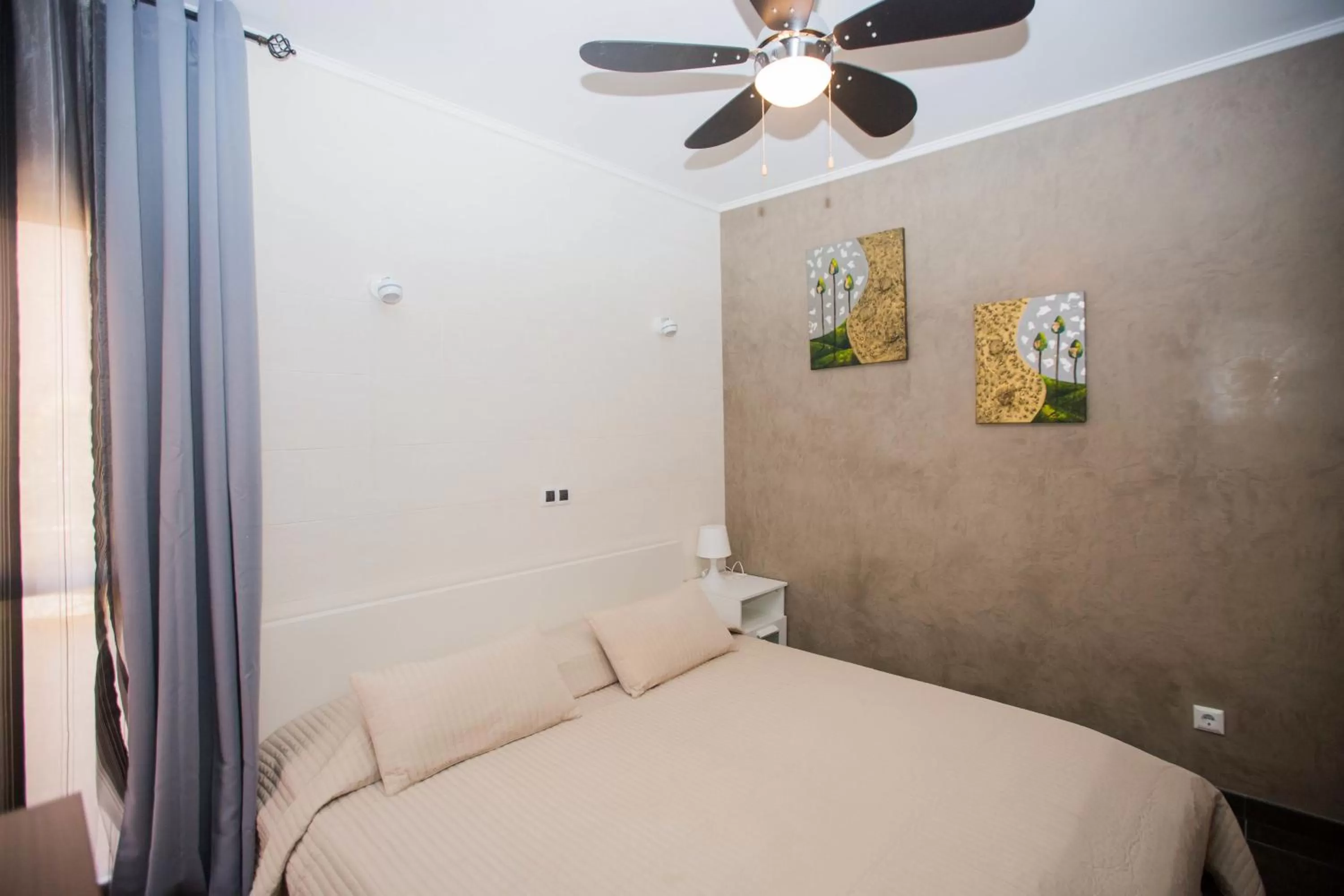 Bed in Yucca Park ApartHotel