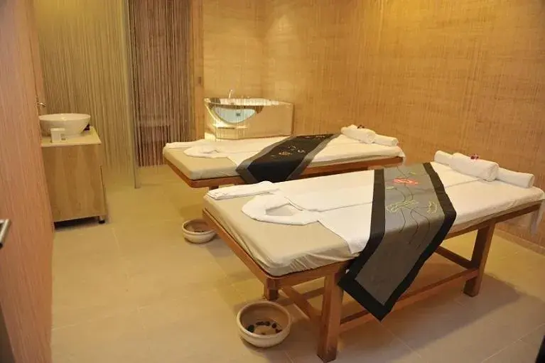 Spa and wellness centre/facilities, Bathroom in Vissai Saigon Hotel