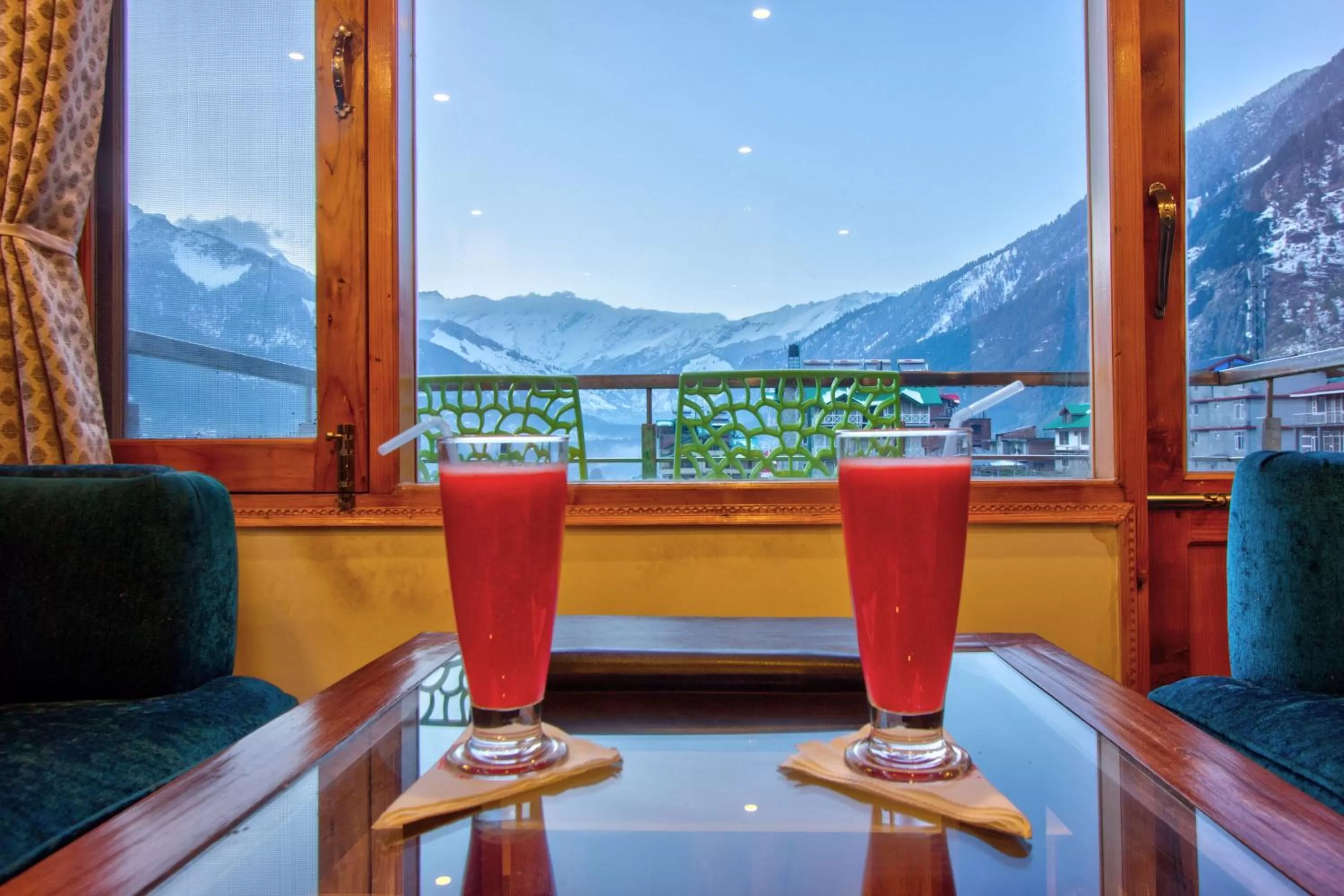 Non alcoholic drinks in Snow City's Montana Blues Resort Manali - Heated & Air-Cooled Stay