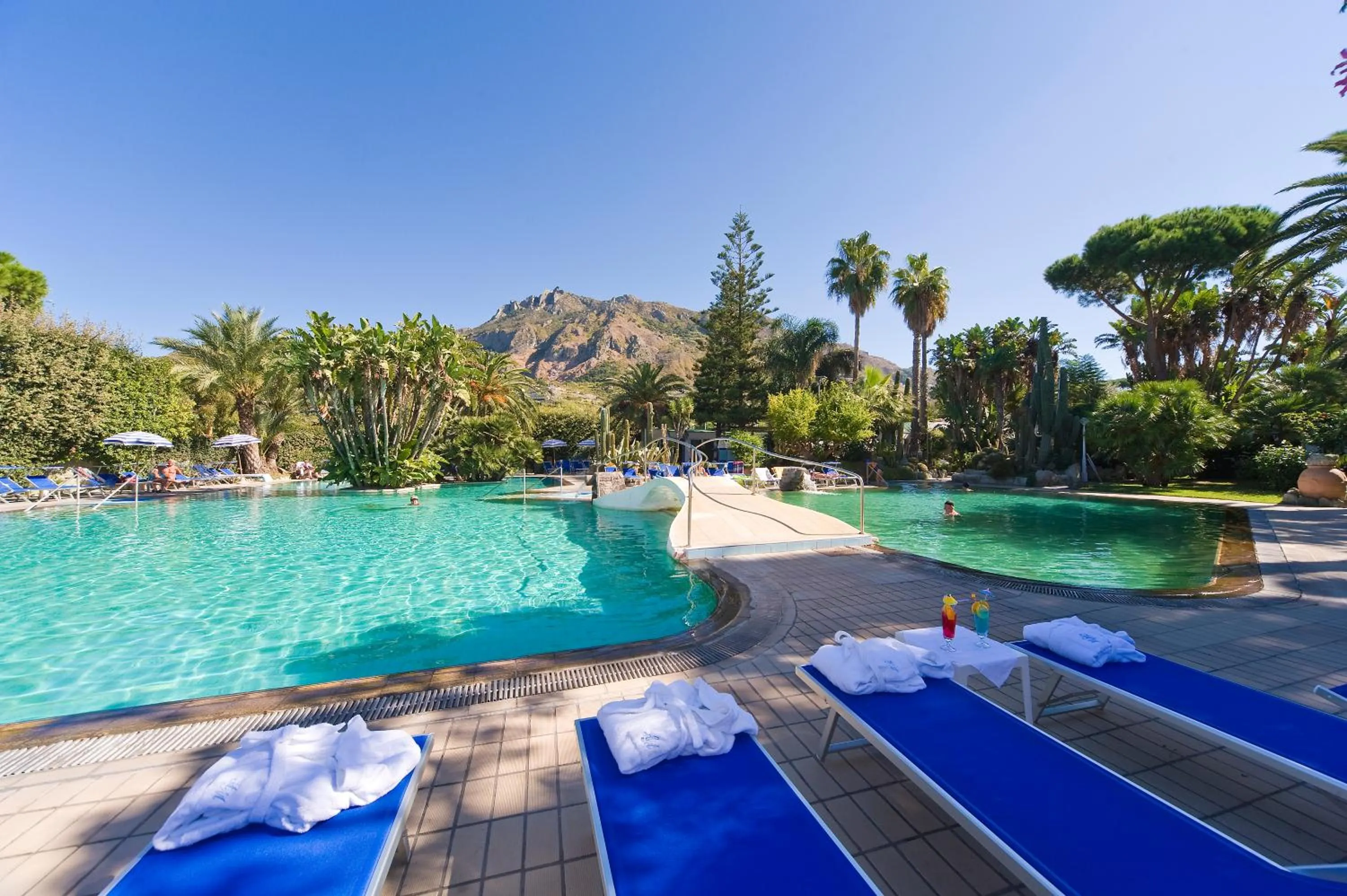 Swimming pool in Park Hotel Terme Mediterraneo