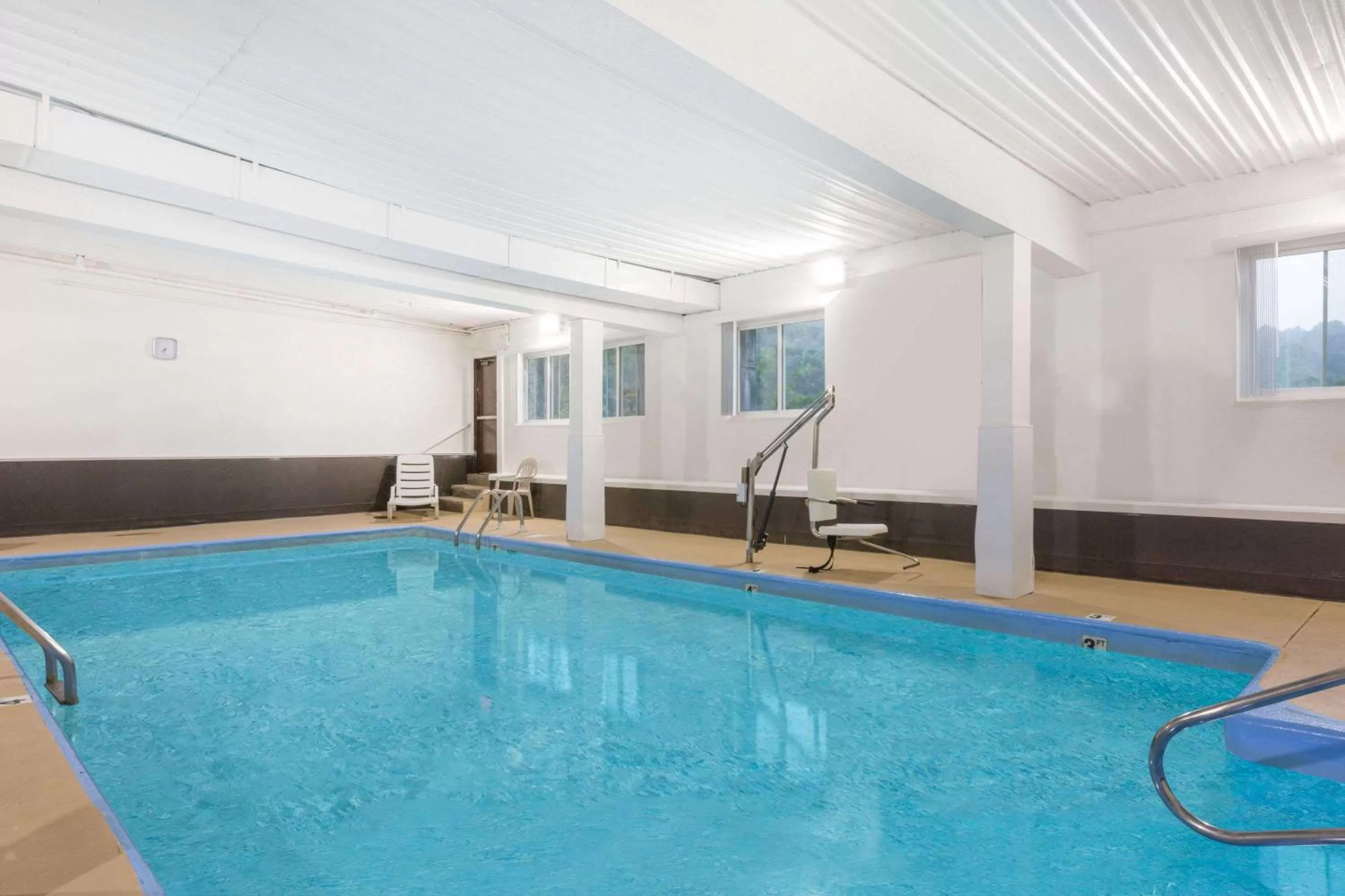 On site in Days Inn & Suites by Wyndham Bridgeport - Clarksburg