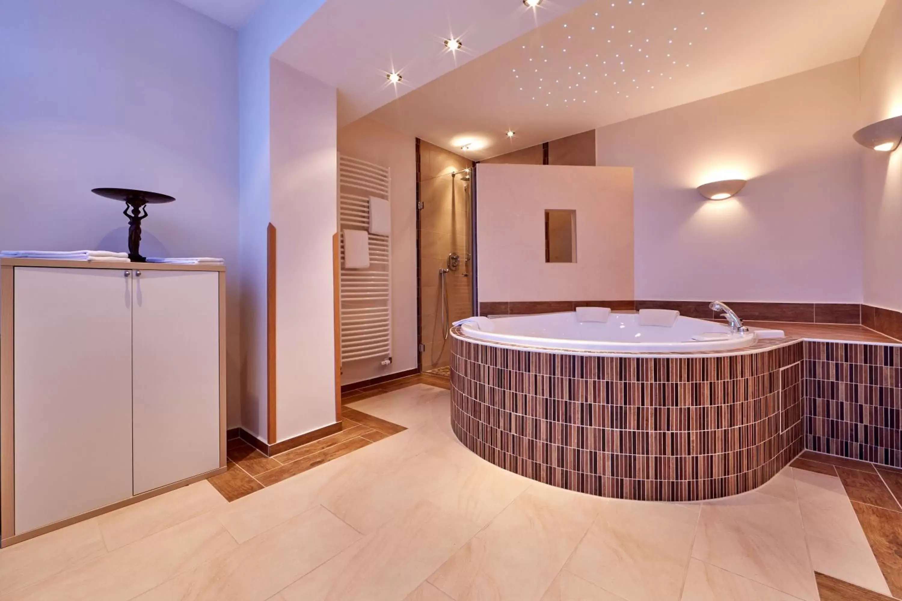 Spa and wellness centre/facilities, Bathroom in Romantik Alpenhotel Waxenstein