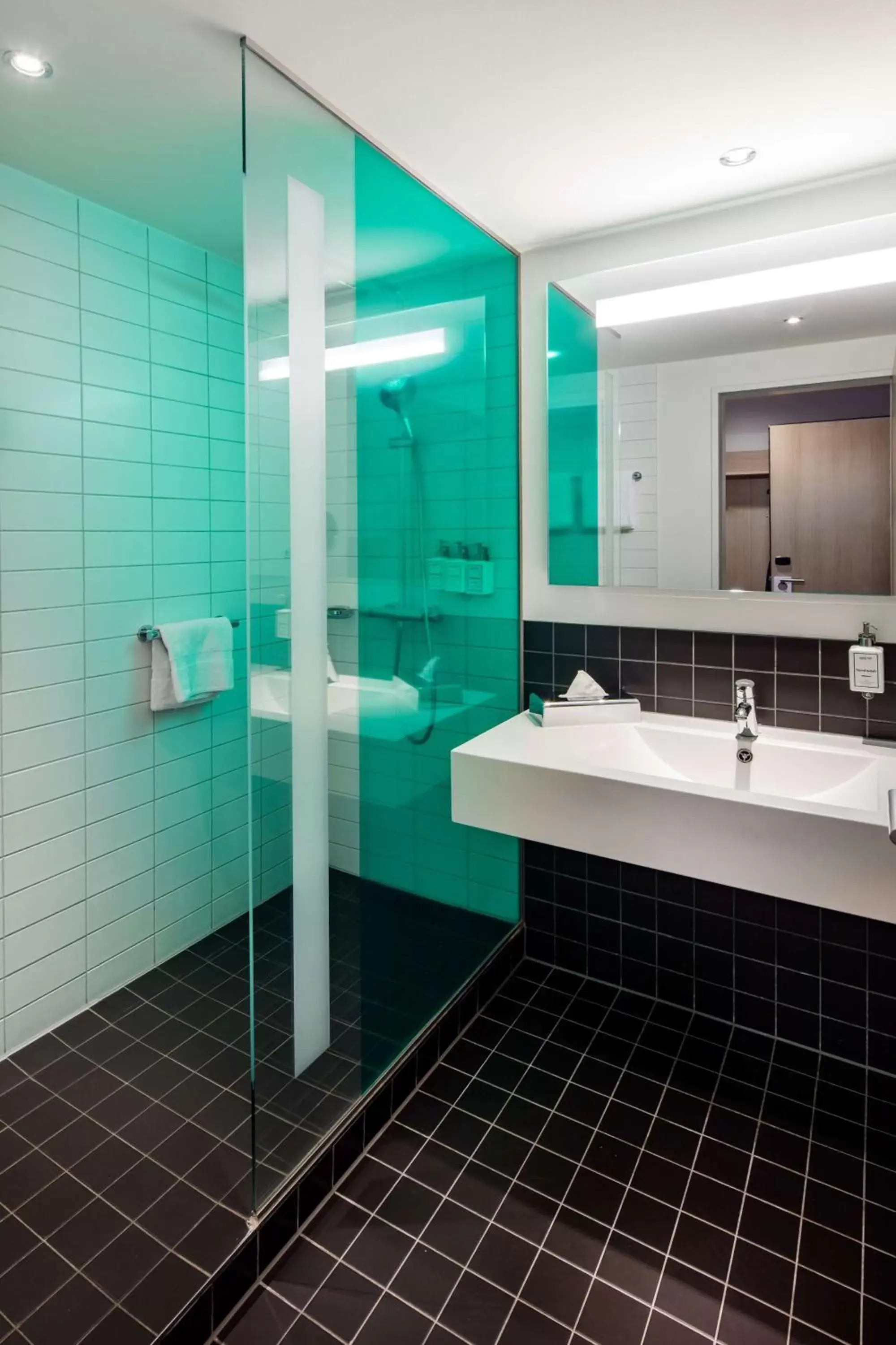 Bathroom in Park Inn by Radisson Stuttgart