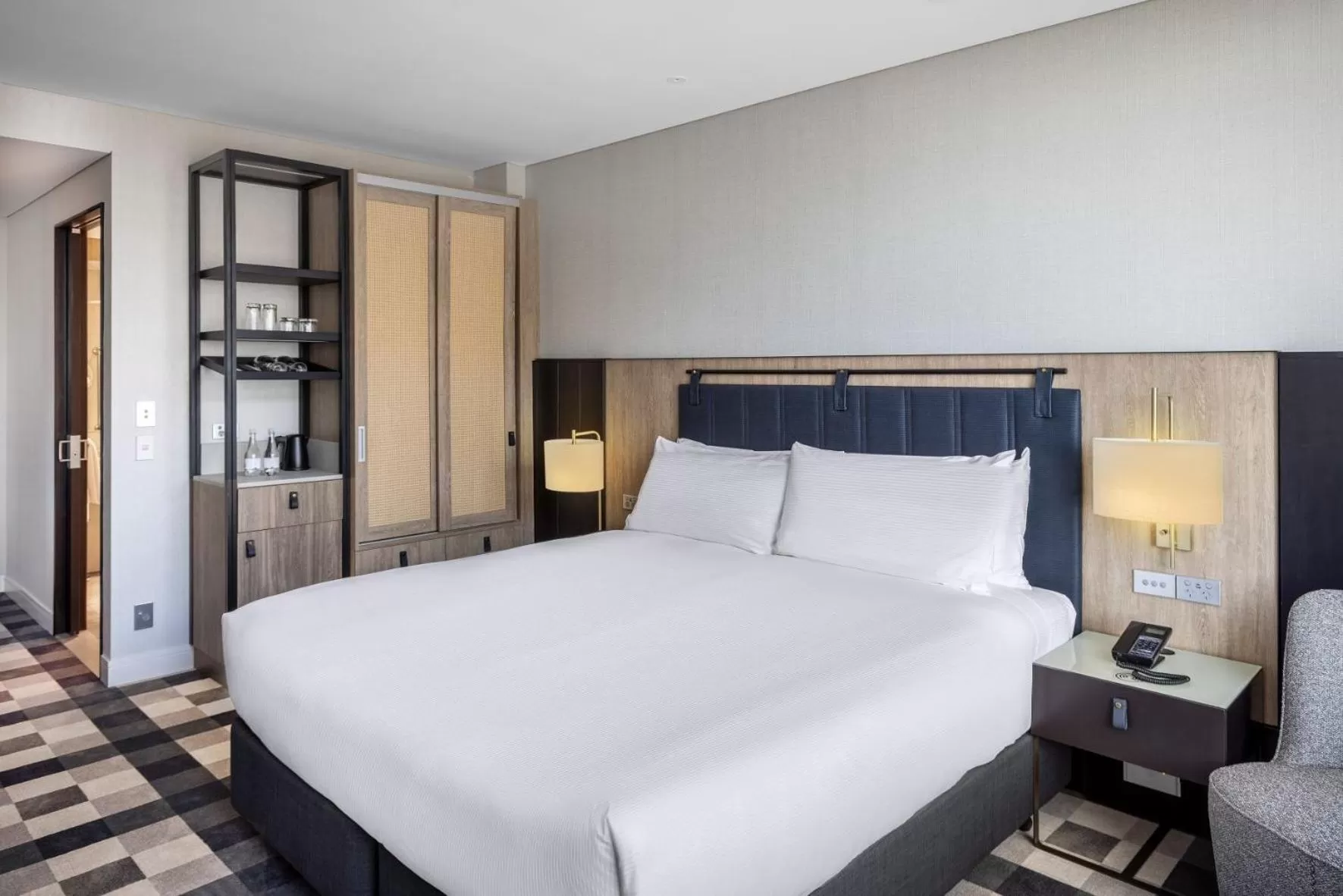 Bed in DoubleTree By Hilton Auckland Karaka