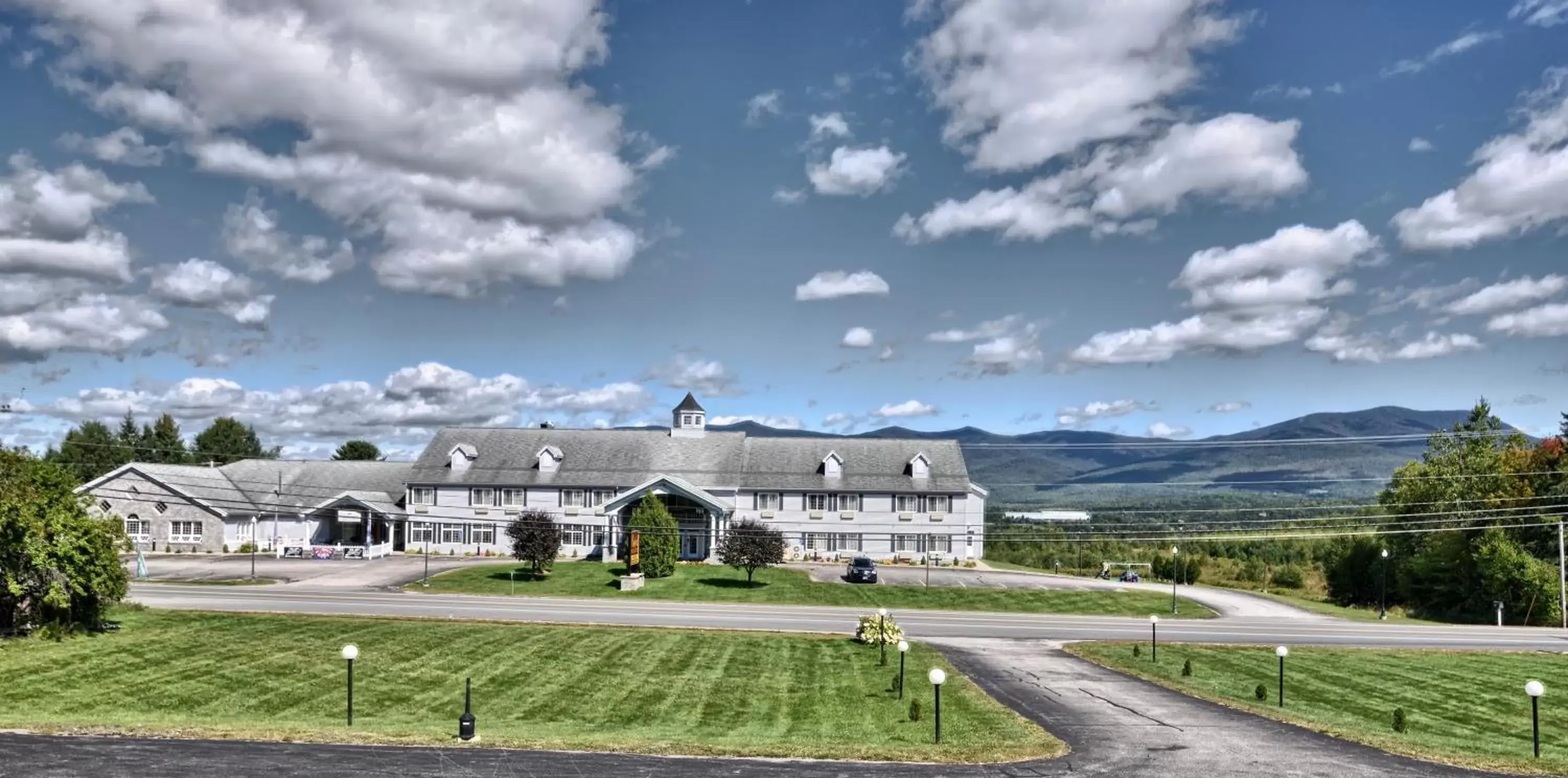 Property building in Cabot Inn & Suites Property building in Cabot Inn & Suites
