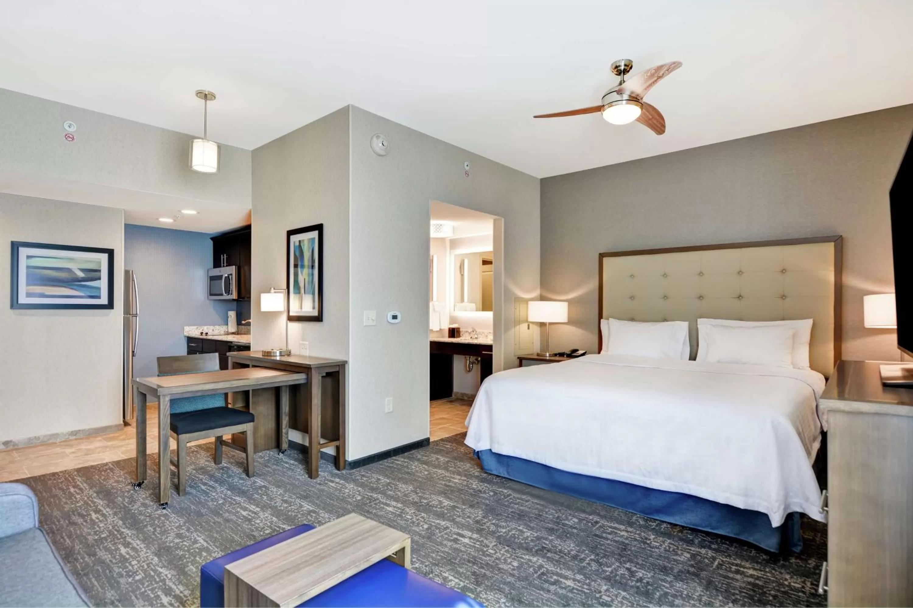 Bedroom, Bed in Homewood Suites By Hilton Poughkeepsie
