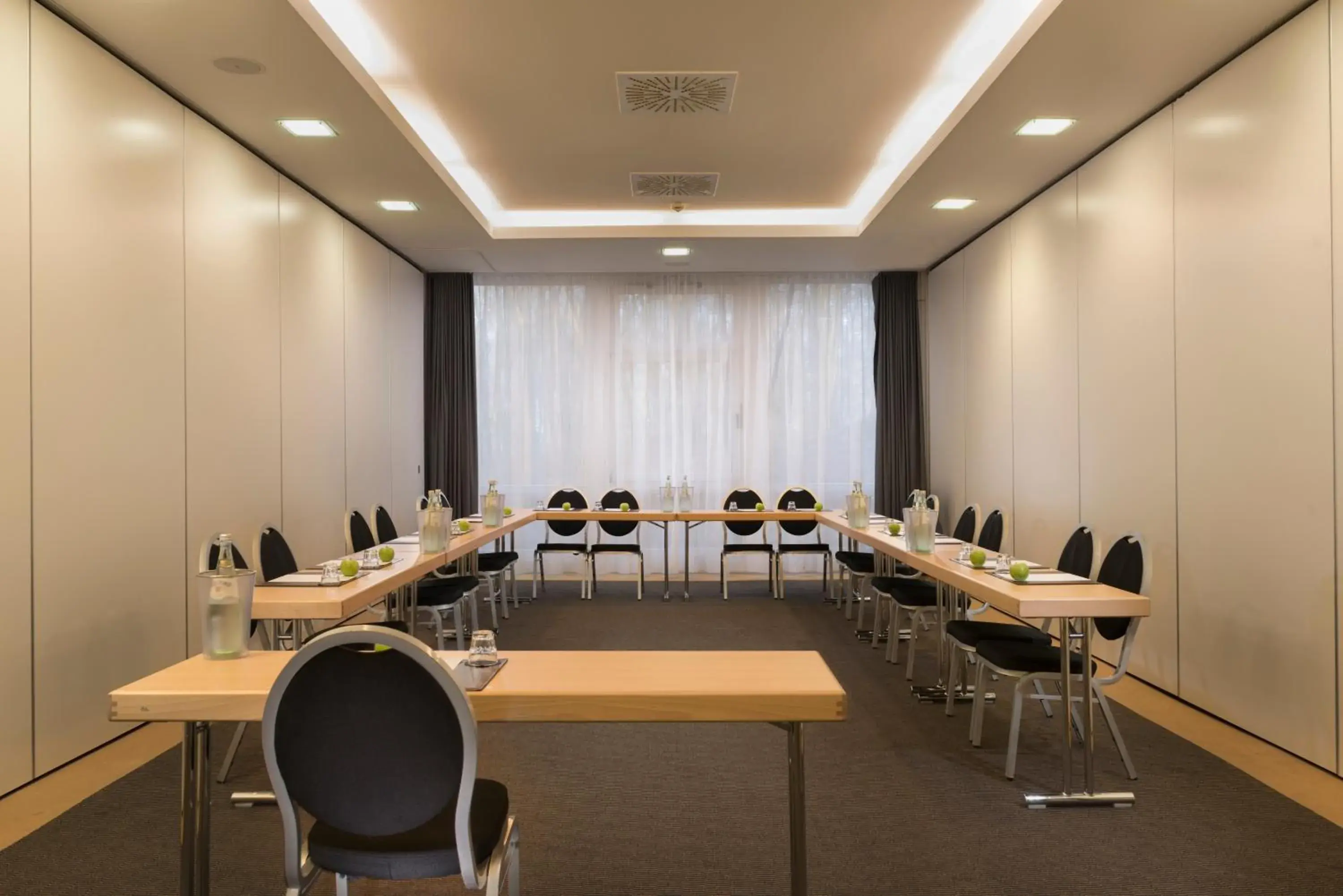 Meeting/conference room in Mercure Hotel Bielefeld Johannisberg